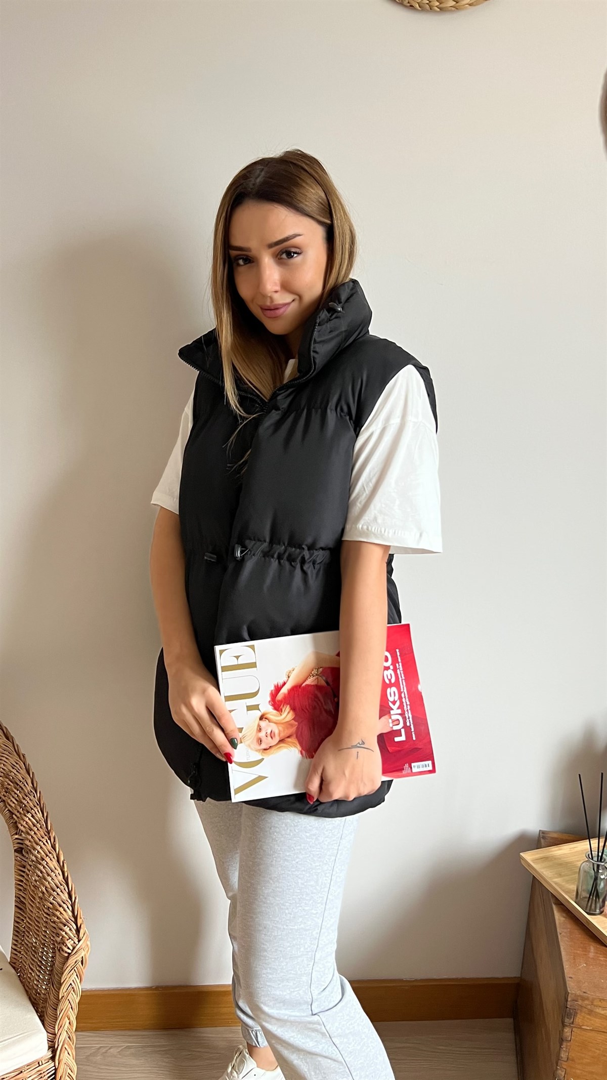 Zara Model Bel Büzgülü Siyah Şişme Yelek