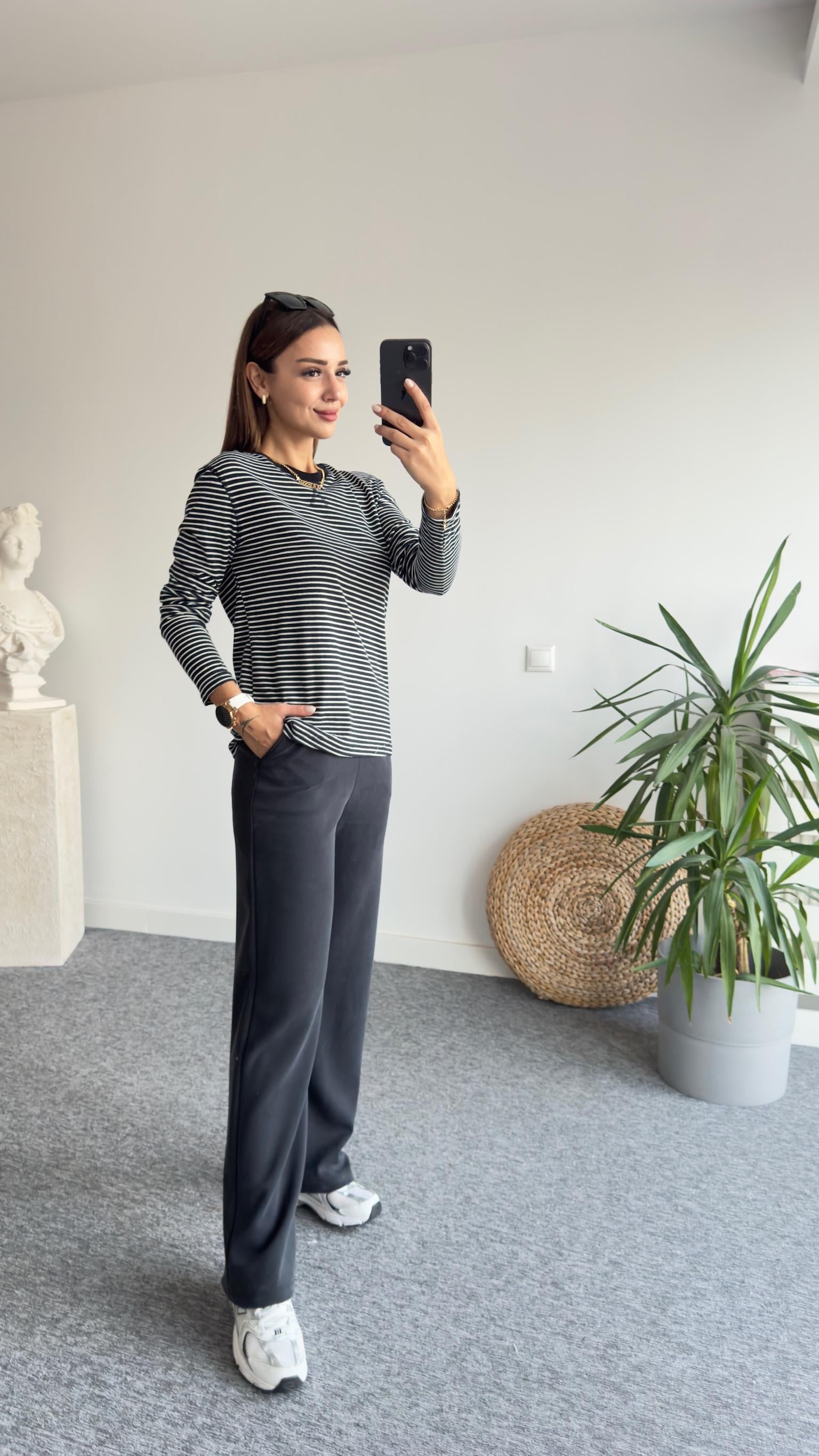 Massi Pamuklu Çizgili Siyah Sweat