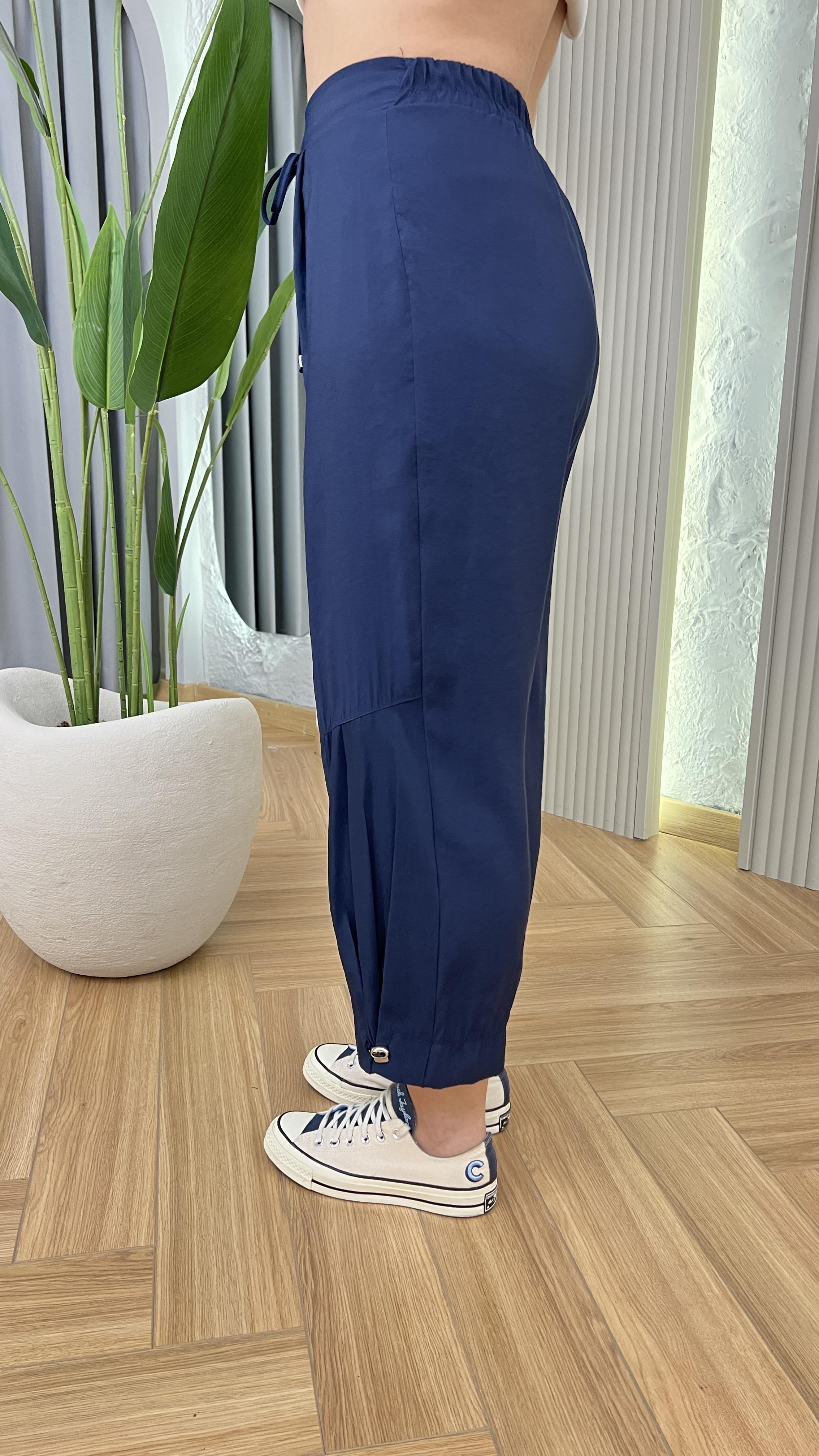 Lacivert Resal Paraşüt Detaylı Arkası Lastikli Tensel Pantolon