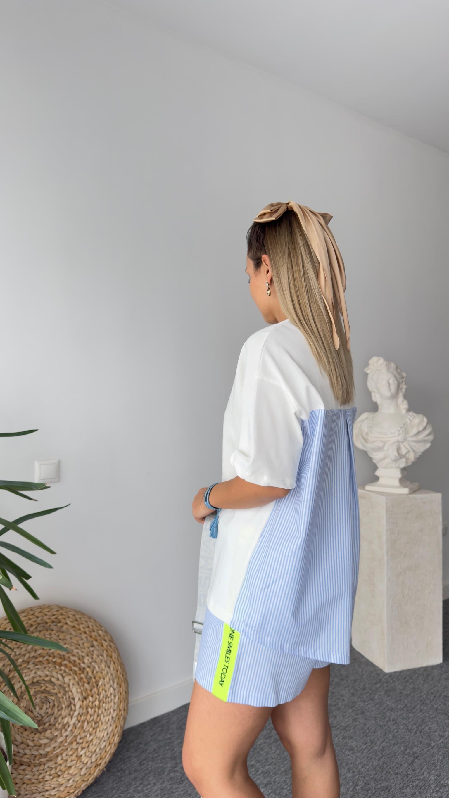 Önü Neon Yazılı Poplin Detay Tshirt
