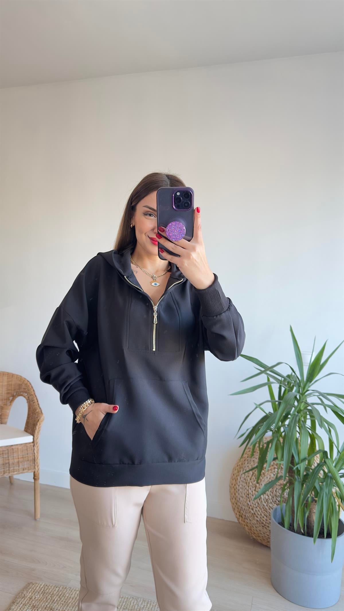 Yarım Fermuarlı Siyah Sweat
