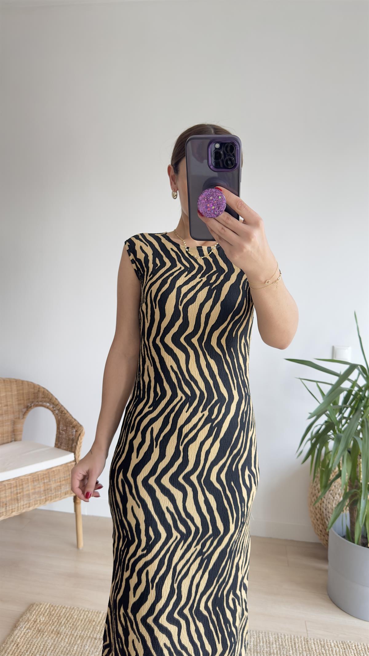 Bej Zebra Desen Yırtmaçlı Elbise