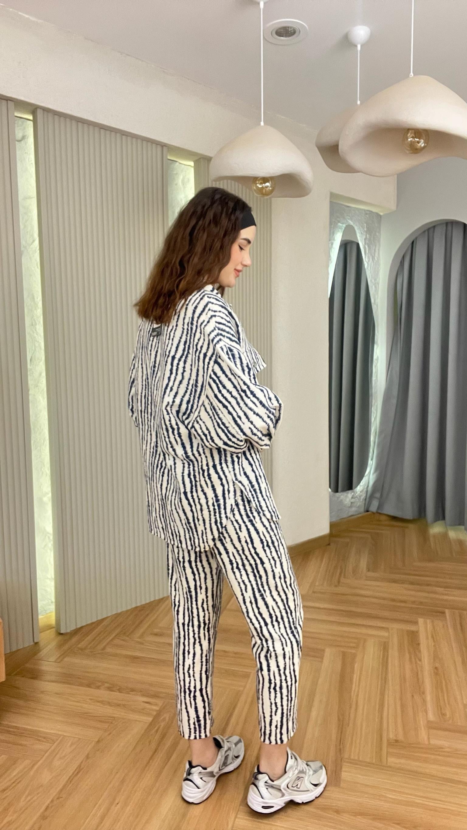 Mavi Desenli Ceket Pantolon Takım