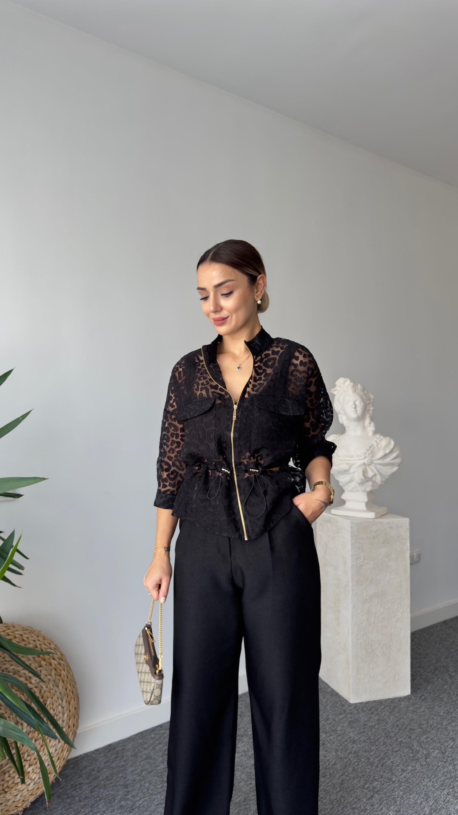 Epis Marka Model Siyah Organze Ceket