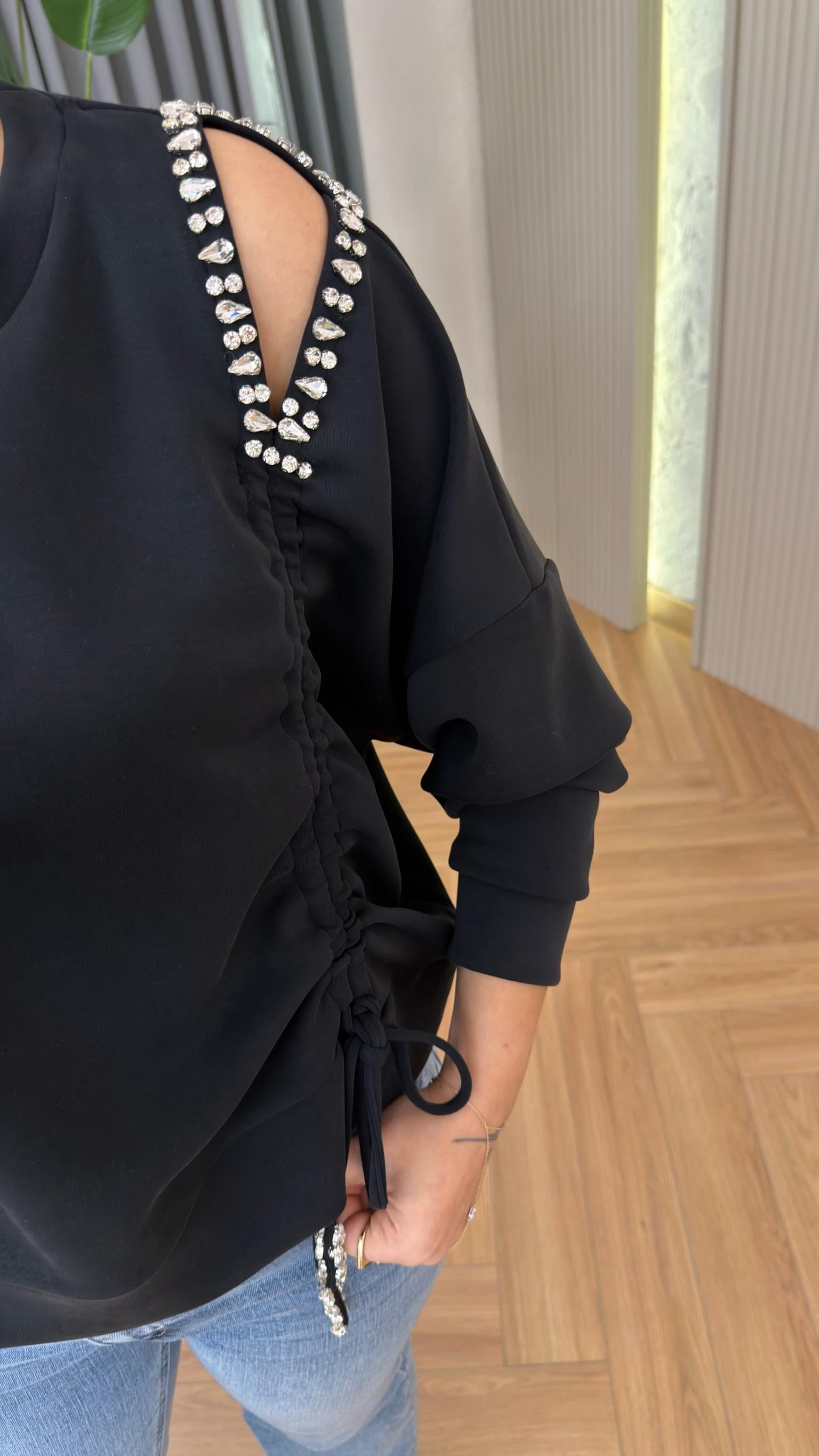 Siyah Taş Detay Büzgülü Modal Sweat