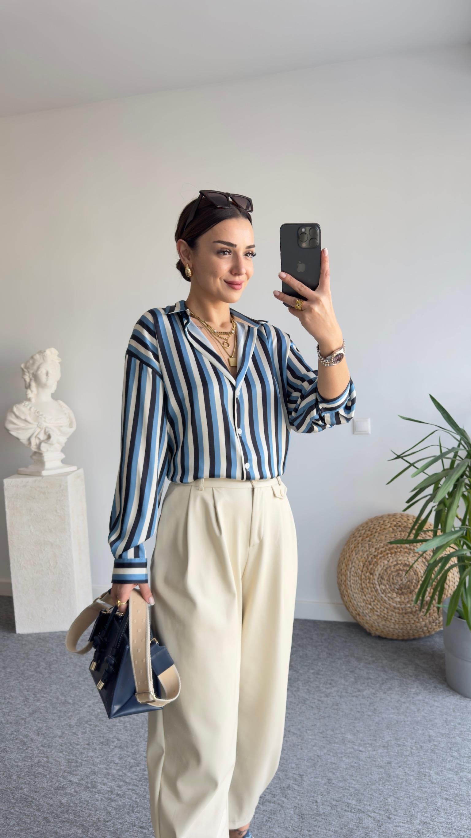 İvvi Zra Model Mavi Çizgili Saten Gömlek