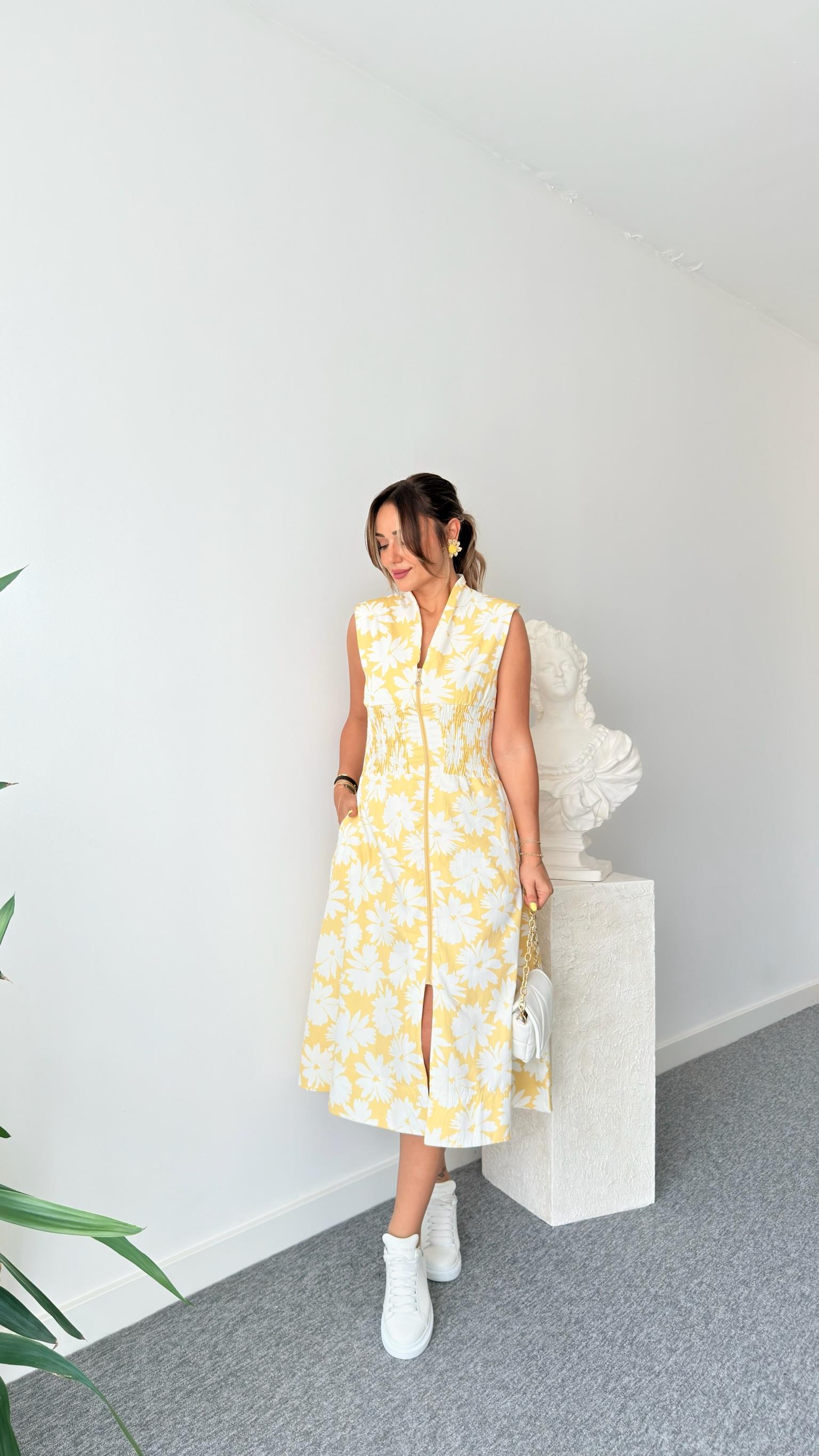 Sarı Belden Gipe Detaylı Çiçek Desenli Elbise 