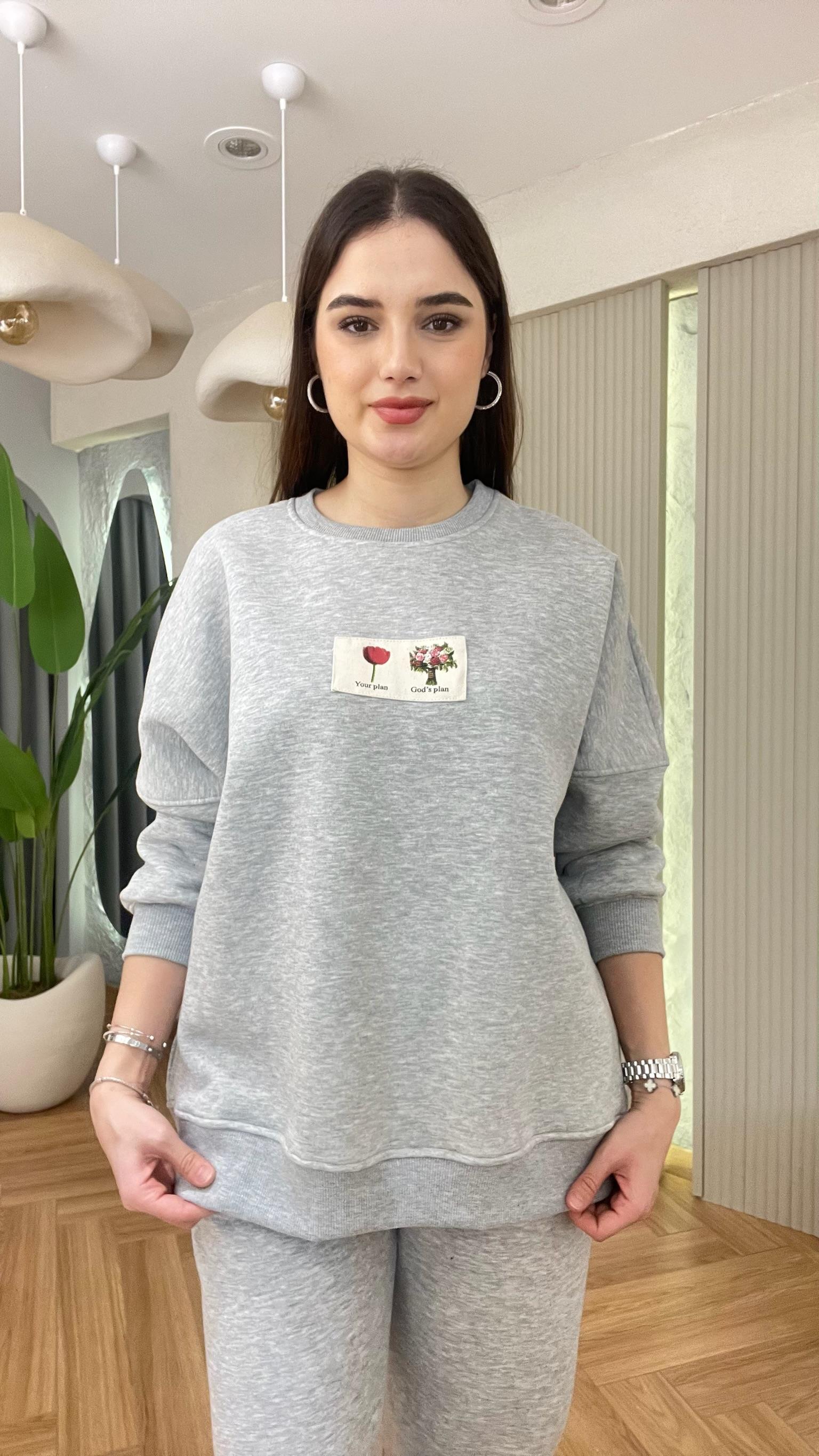 Etiket Detaylı Gri Şardonlu Eşofman Takımı