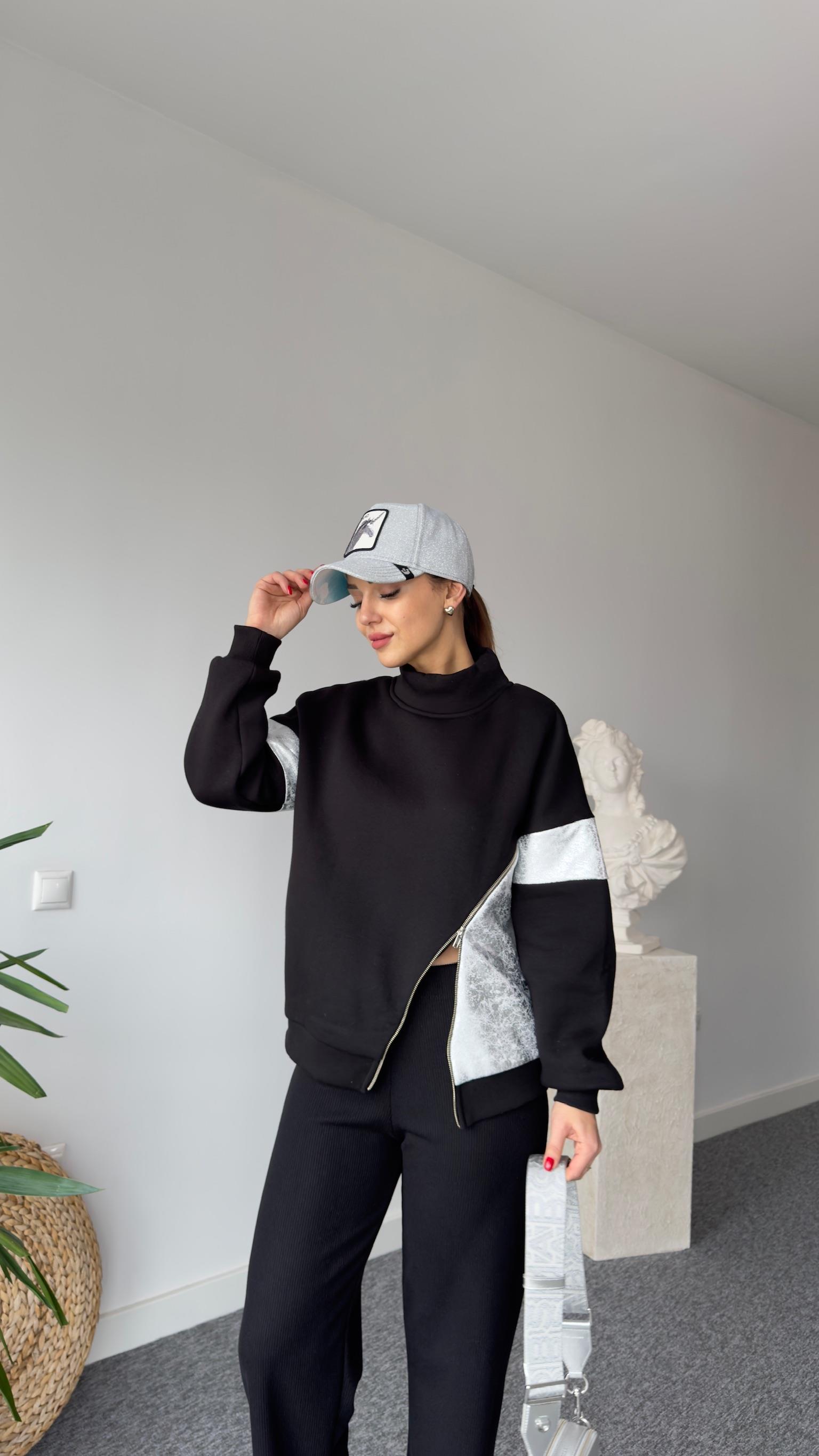 Fermuar Ve Varak Detaylı Siyah Sweatshirt