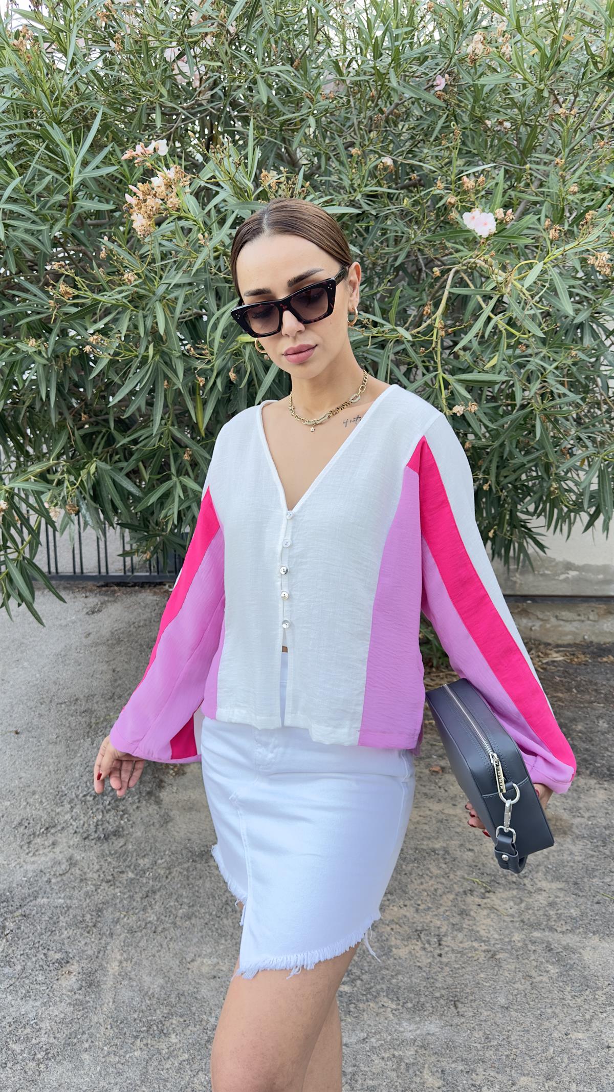 Marka Model Pembe Renk Geçişli Bluz