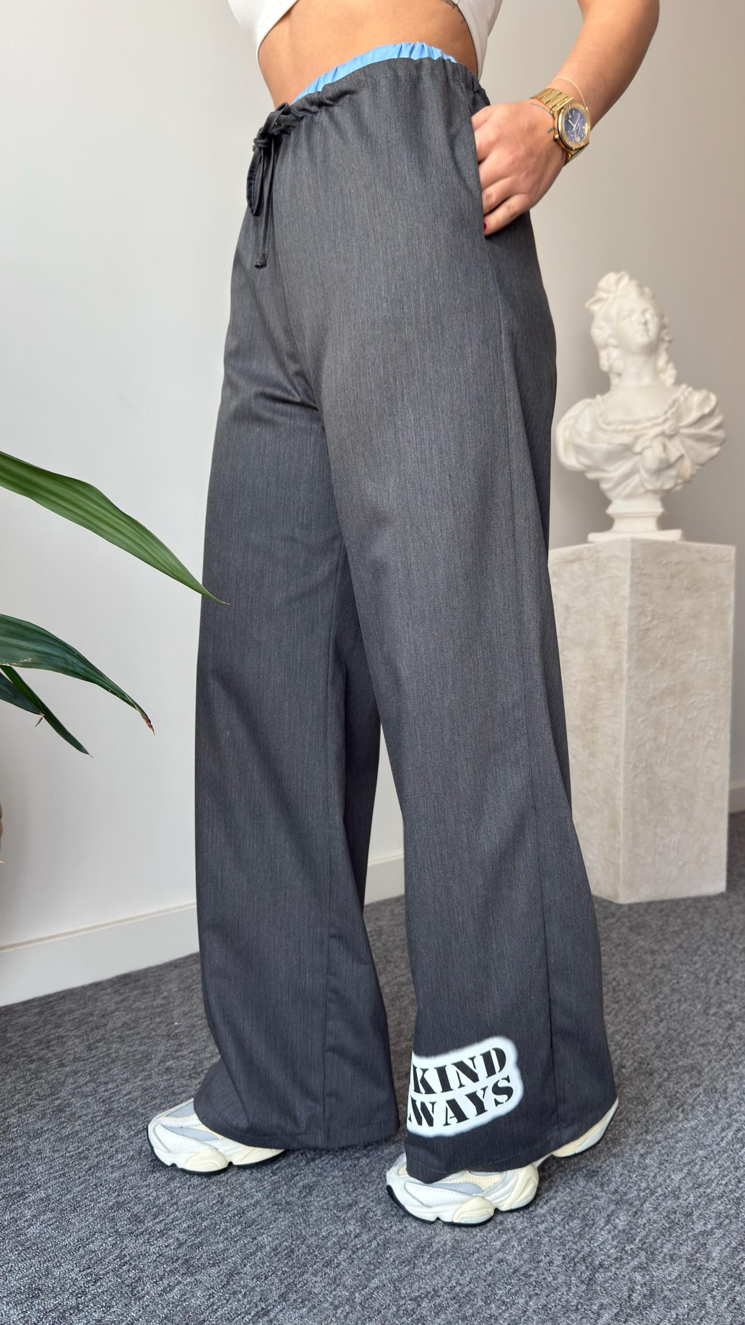Lores Paça Yazı Detaylı Pantolon