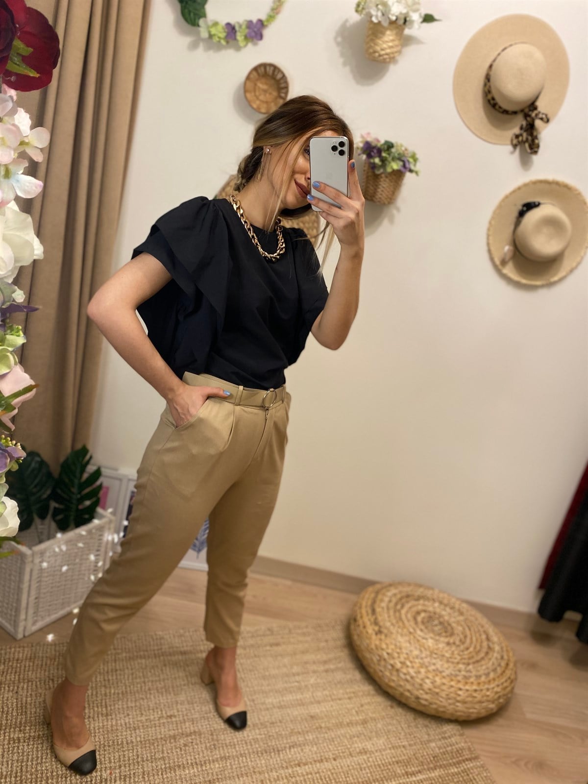 Kemerli Bej Pantolon