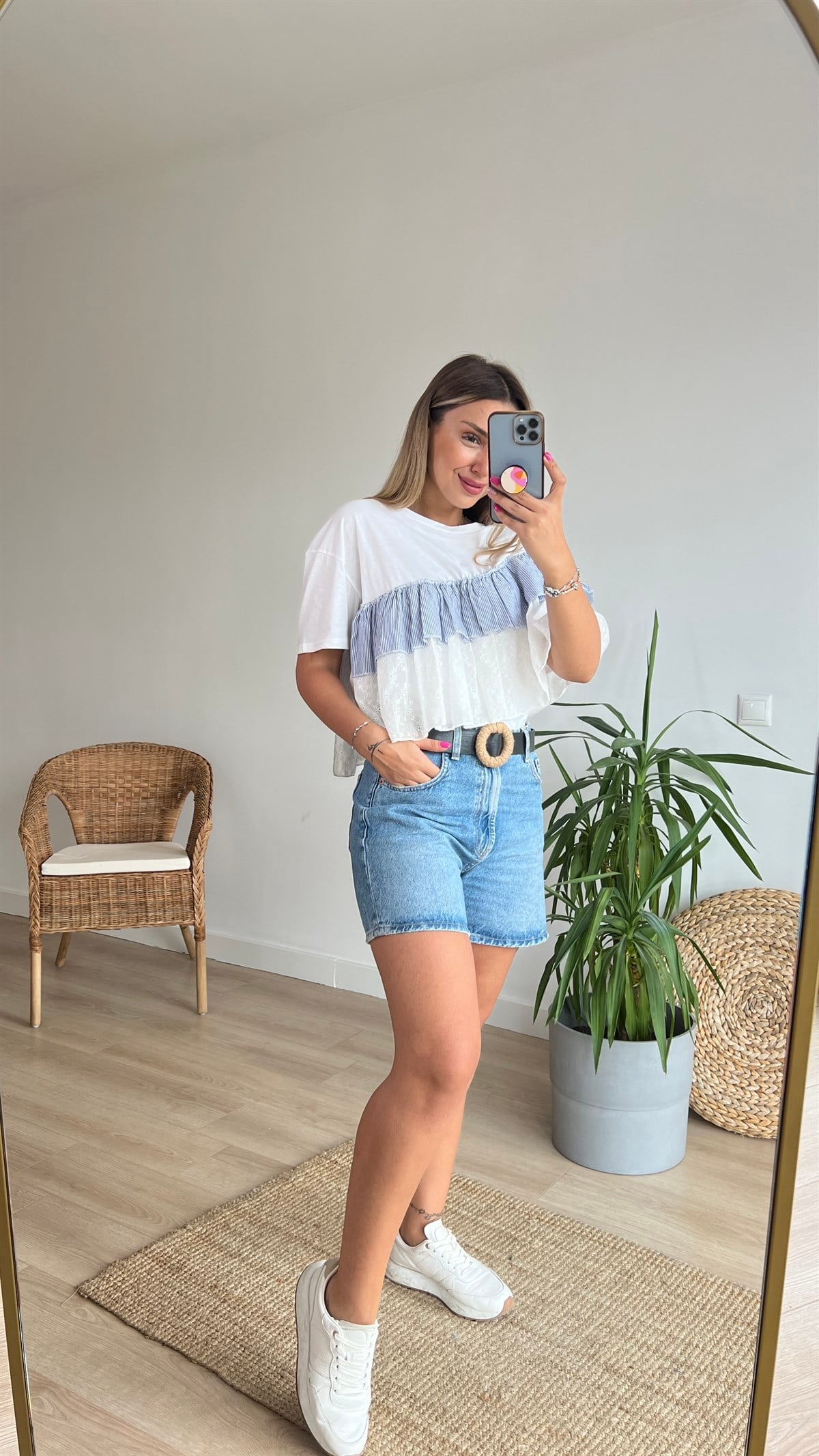 Fistolu Mavi Çizgili Tasarım Tshirt