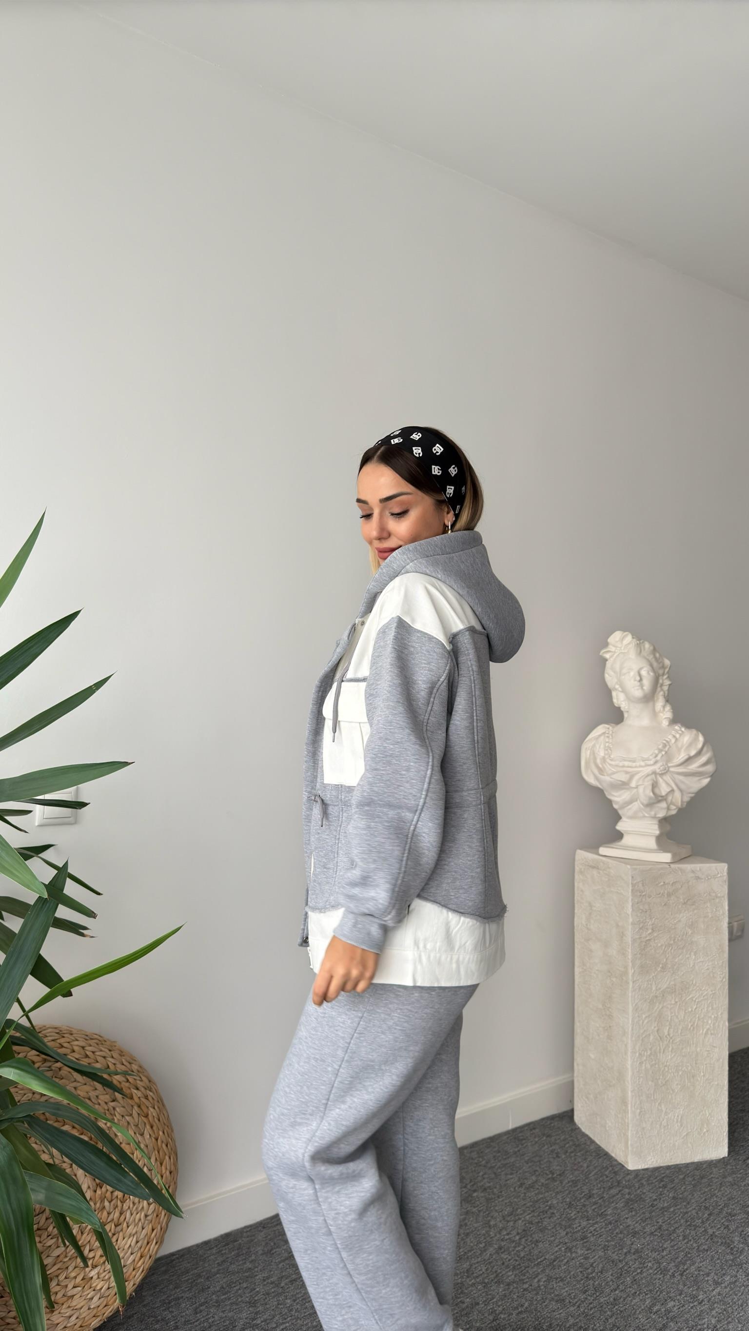 Beyaz Gabardin Garnili Şardonlu Gri Eşofman Takımı