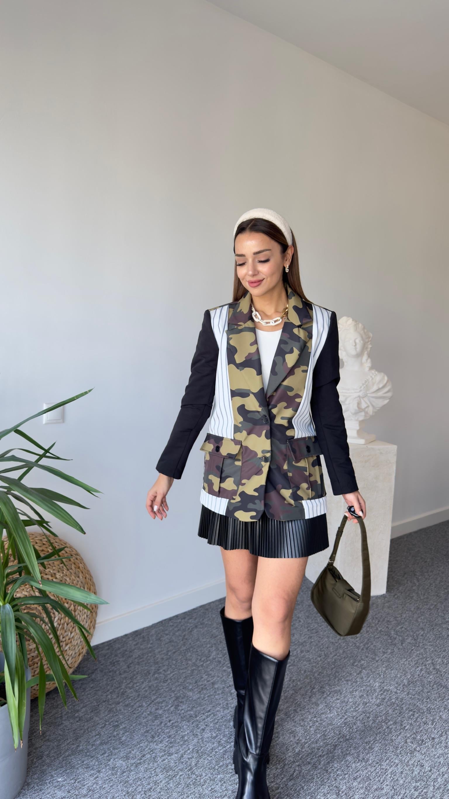 Kamuflaj Detay Tasarım Blazer Ceket
