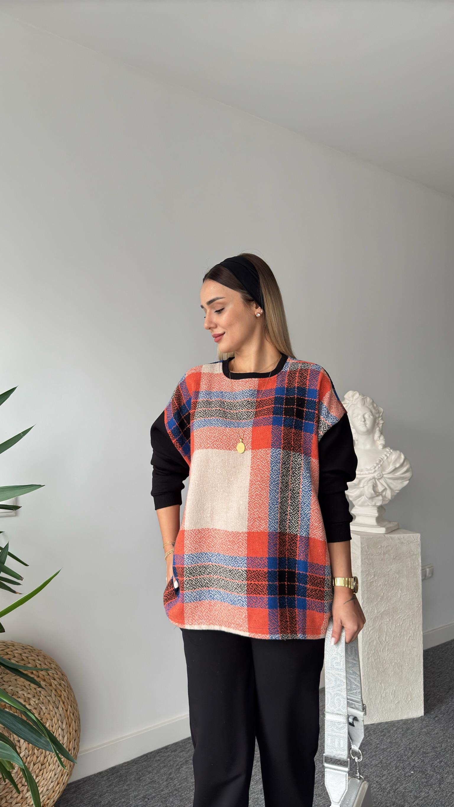 Ekose Desen Kolları Düz Salaş Sweat