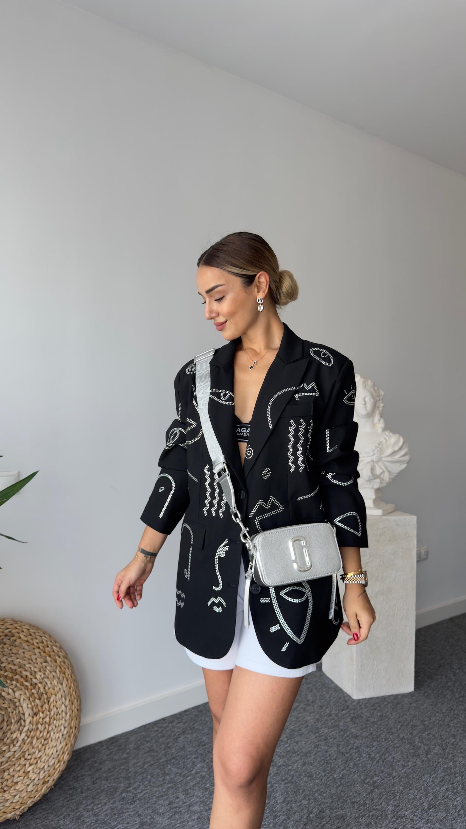 Riba Taş Detaylı Tasarım Siyah Blazer