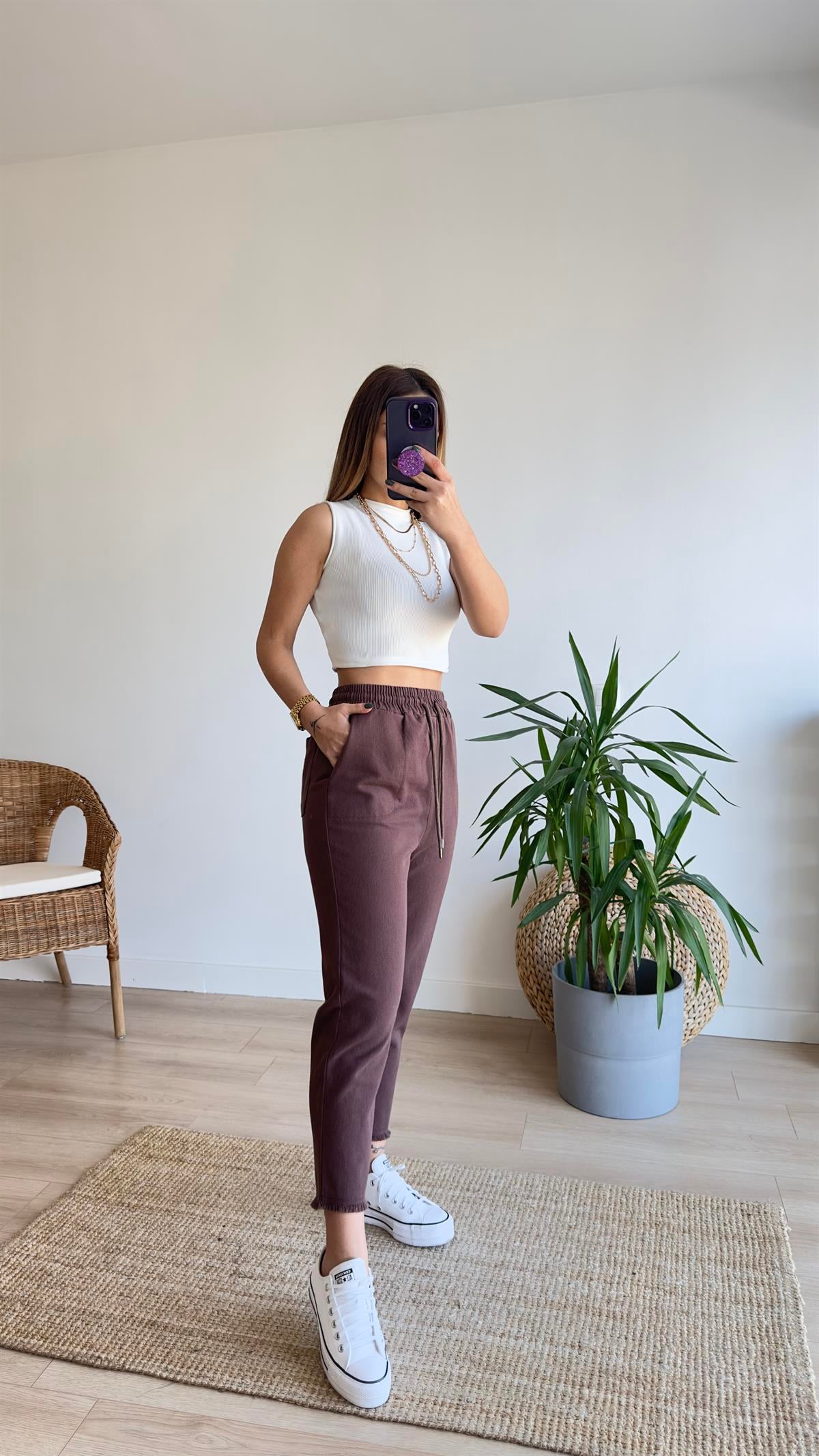 Beli Lastikli Kahve Gabardin Pantolon