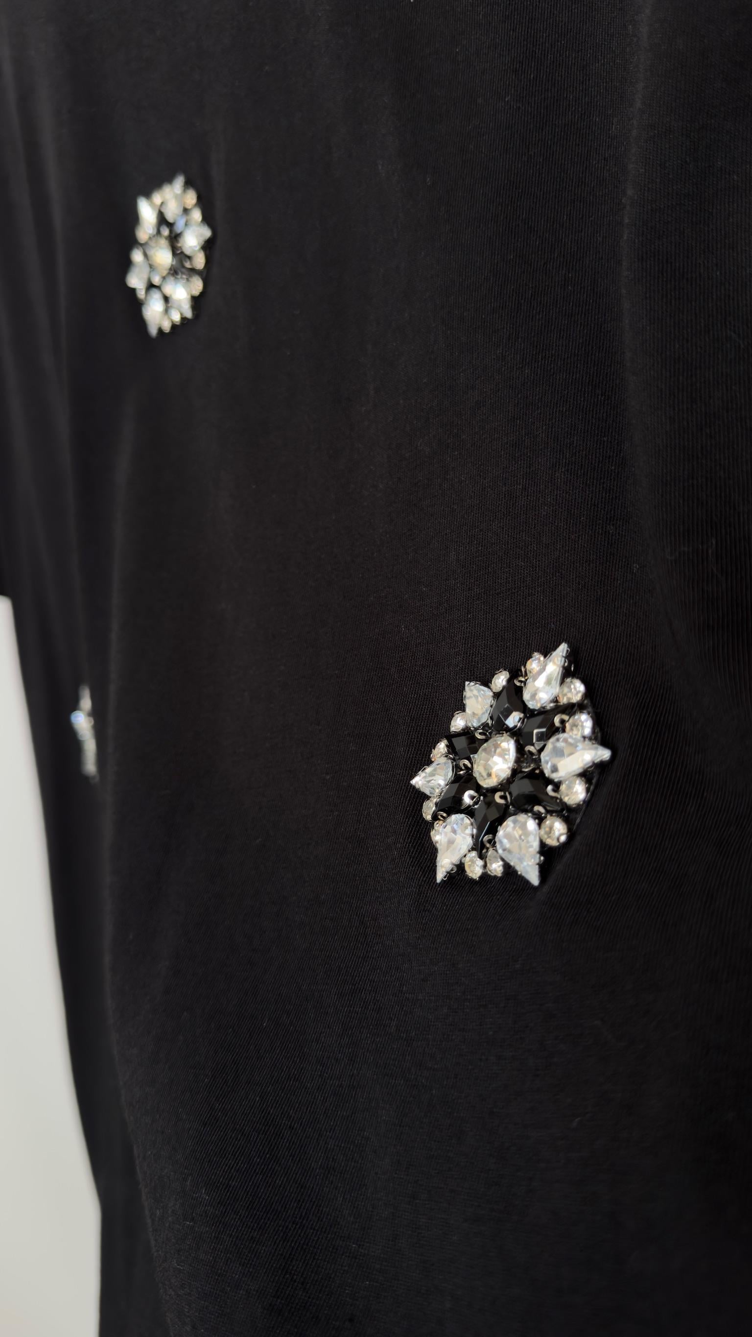 Siyah Yuvarlak Taşlı Tshirt