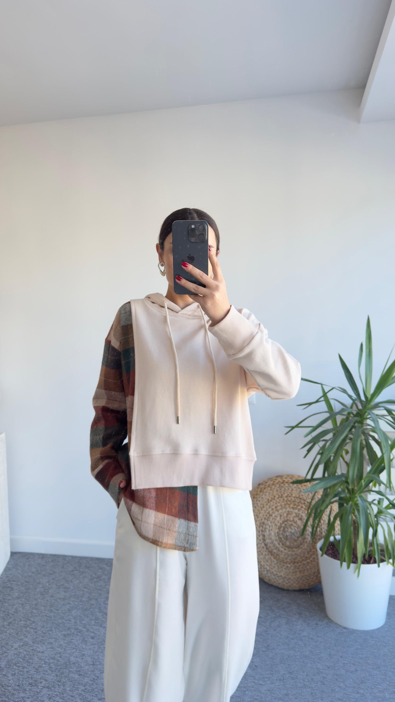 Yan Kahve Ekoseli Kapüşonlu Sweat