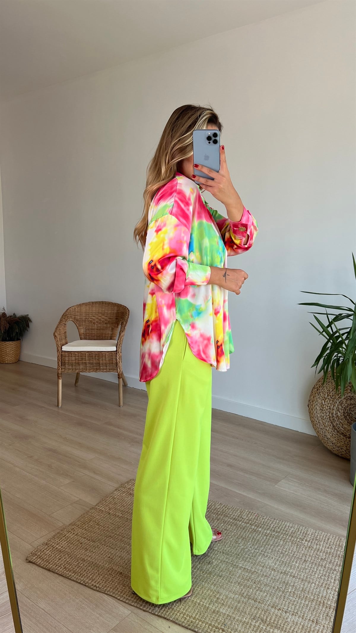 Zara Model Çok Renkli Saten Bluz