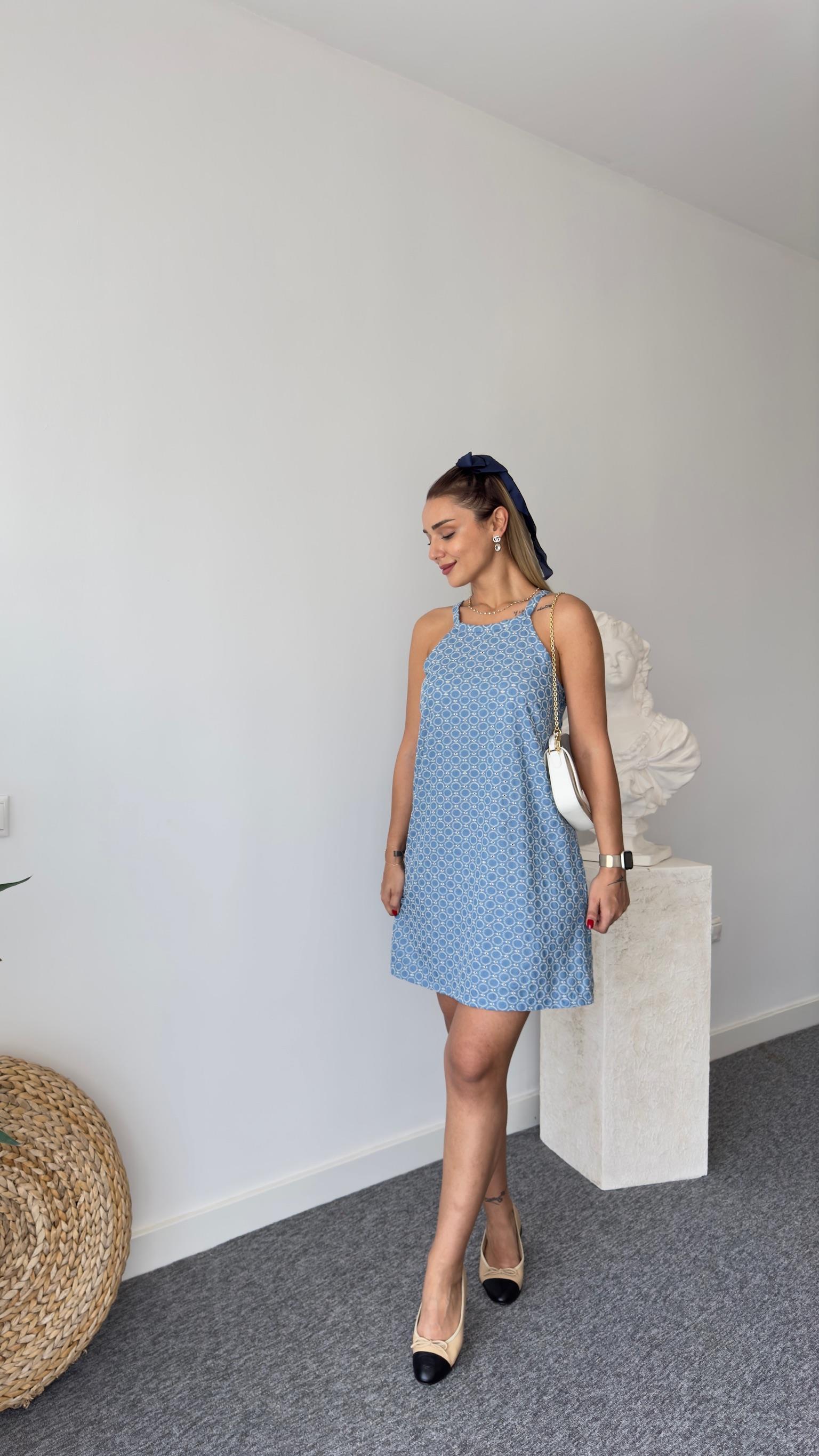 Talia Desenli Mavi Halter Yaka Elbise