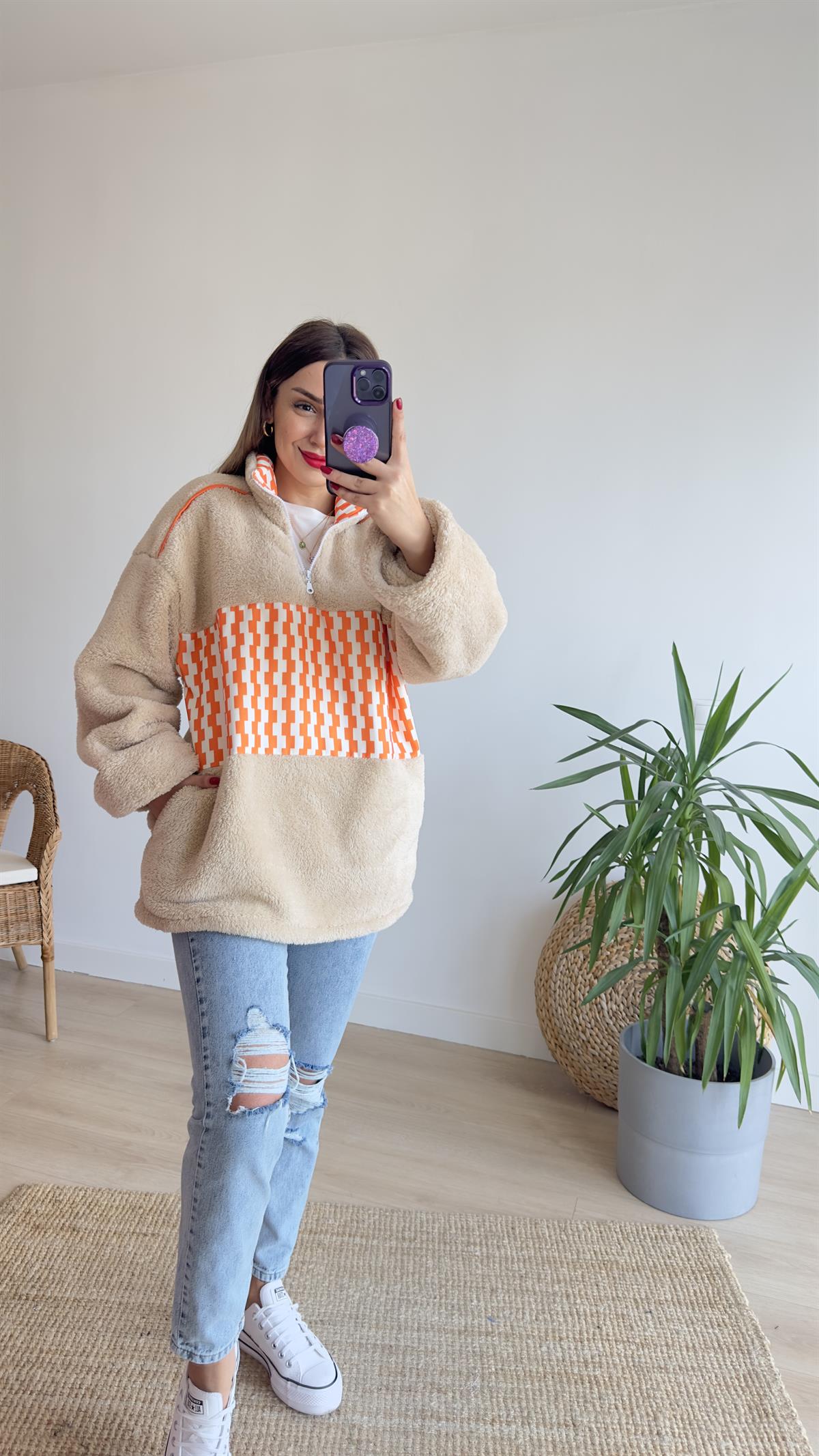 Turuncu Desenli Peluş Sweat