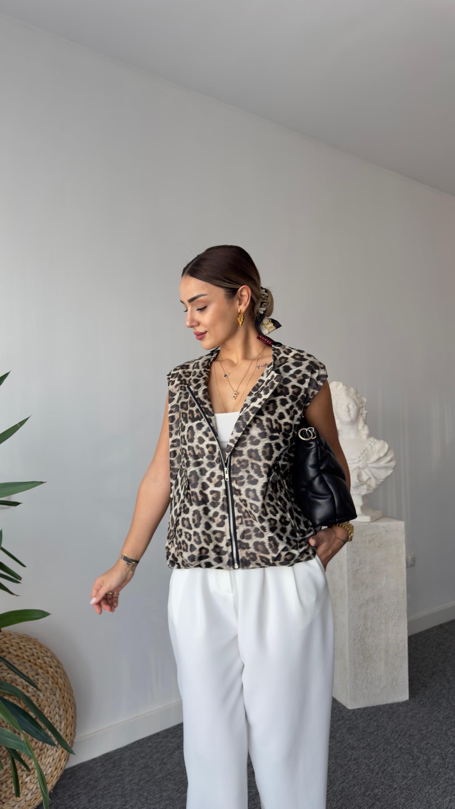 Greta Leopar Desenli Deri Yelek