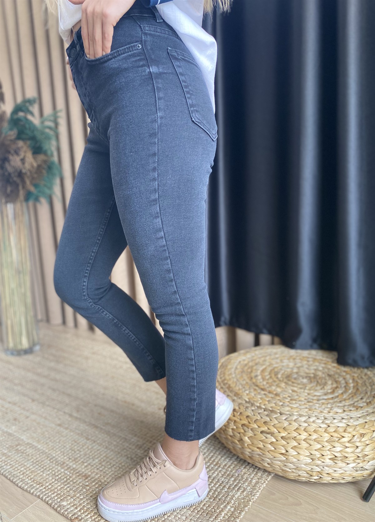 Push Up Kesik Paça Jean
