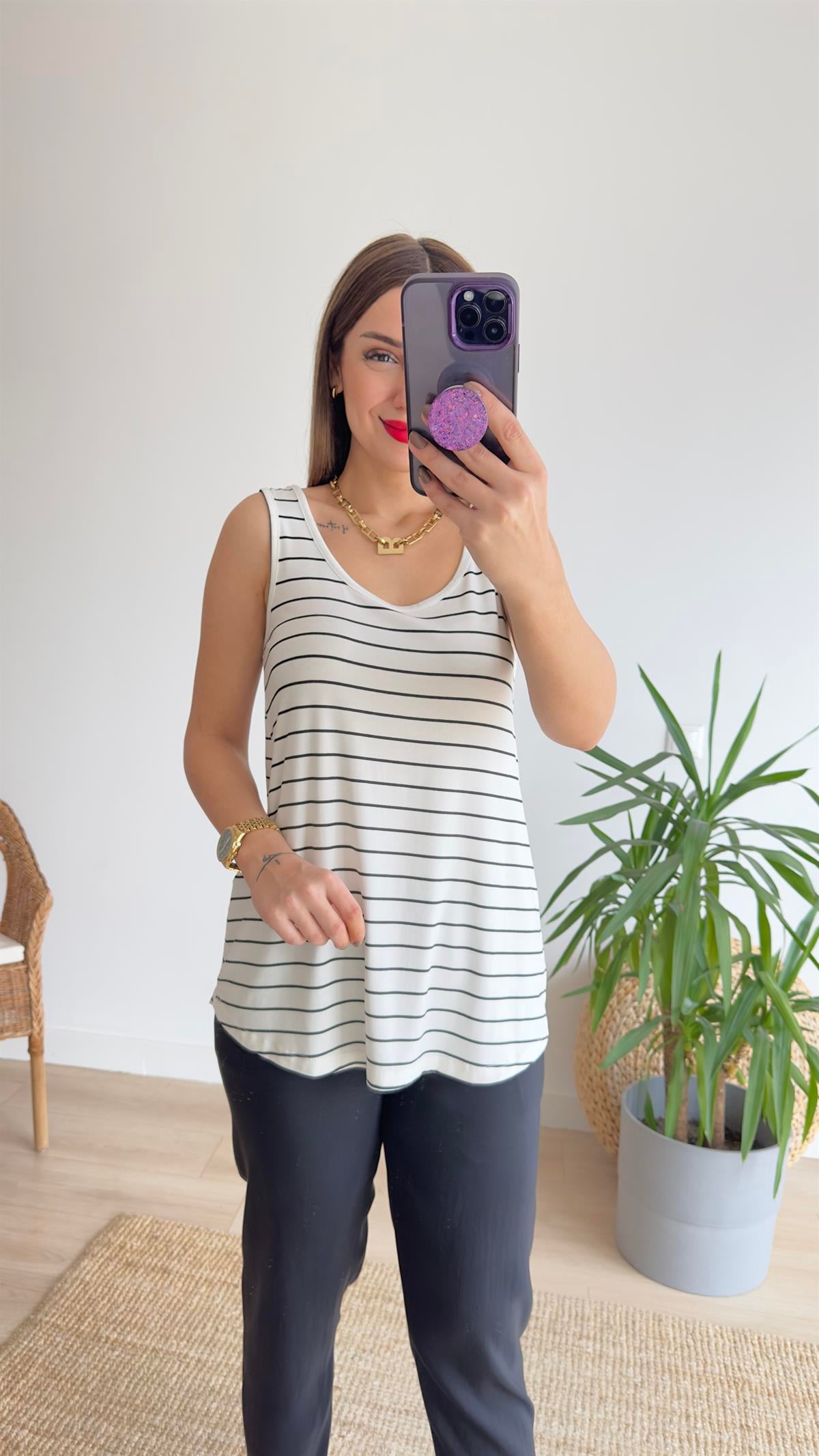 Havuz Yaka Beyaz Çizgili Viskon Bluz