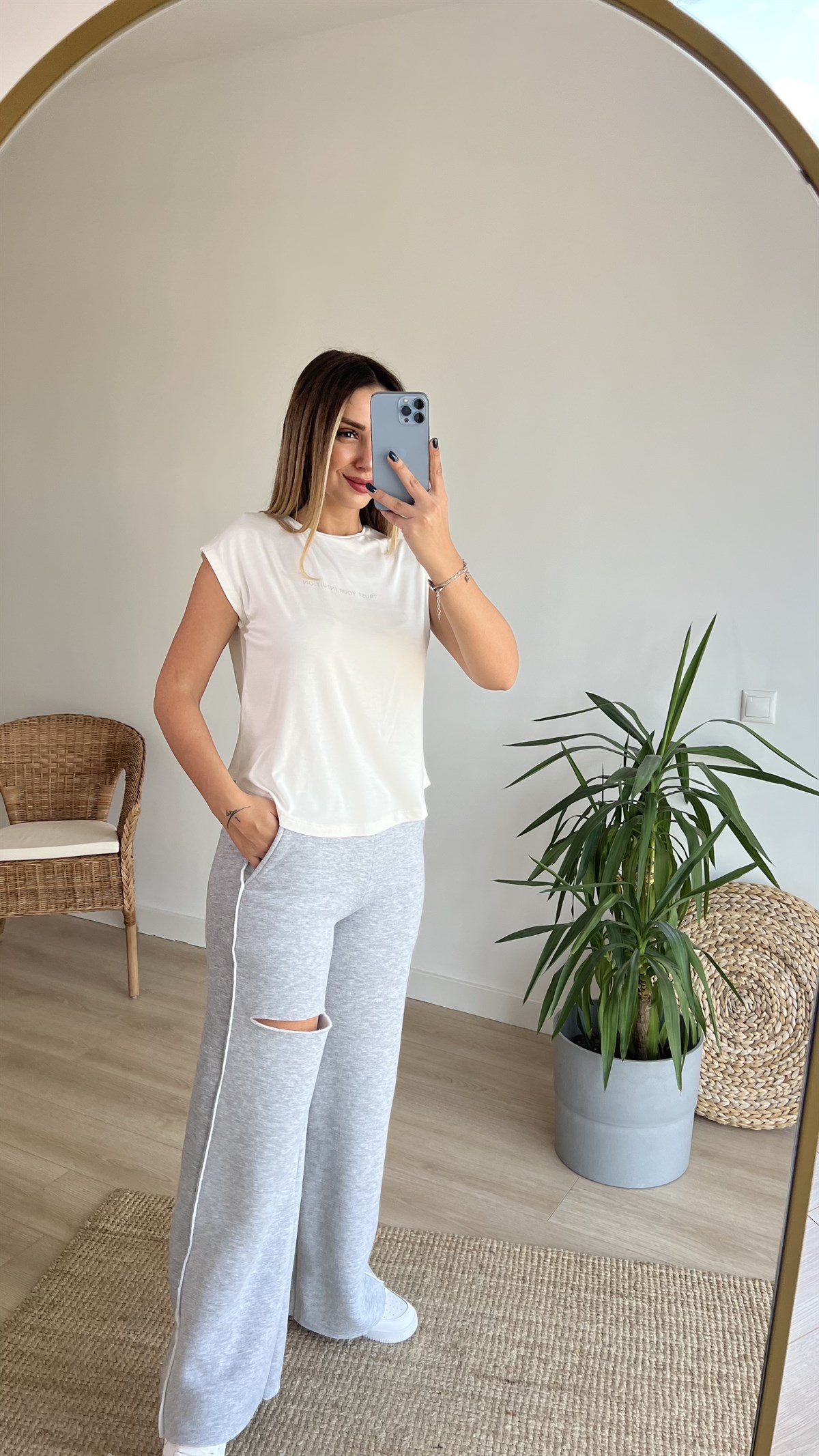 Orijinal Marka Kolsuz Yazılı Tshirt