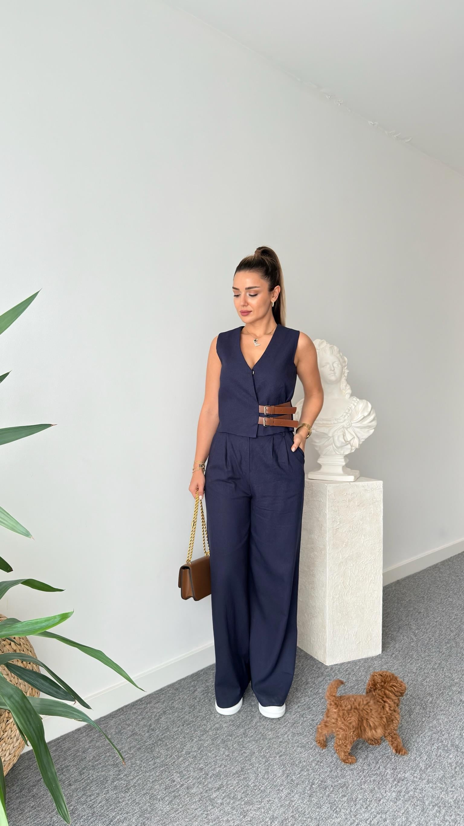 Pevil Kemer Detaylı Lacivert Yelek Pantolon Takım