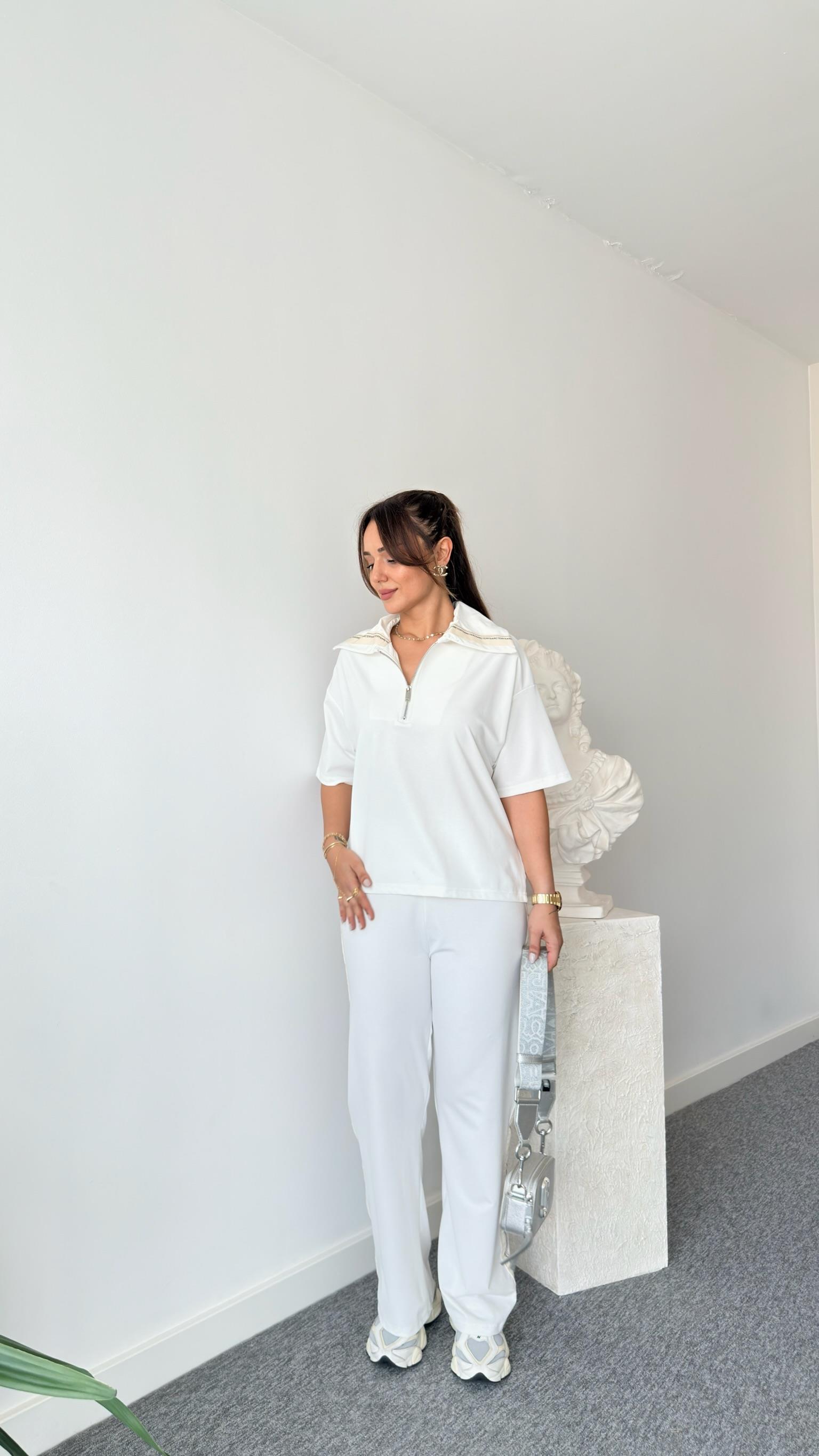 Beyaz Tarija Şerit Detaylı Modal Takım