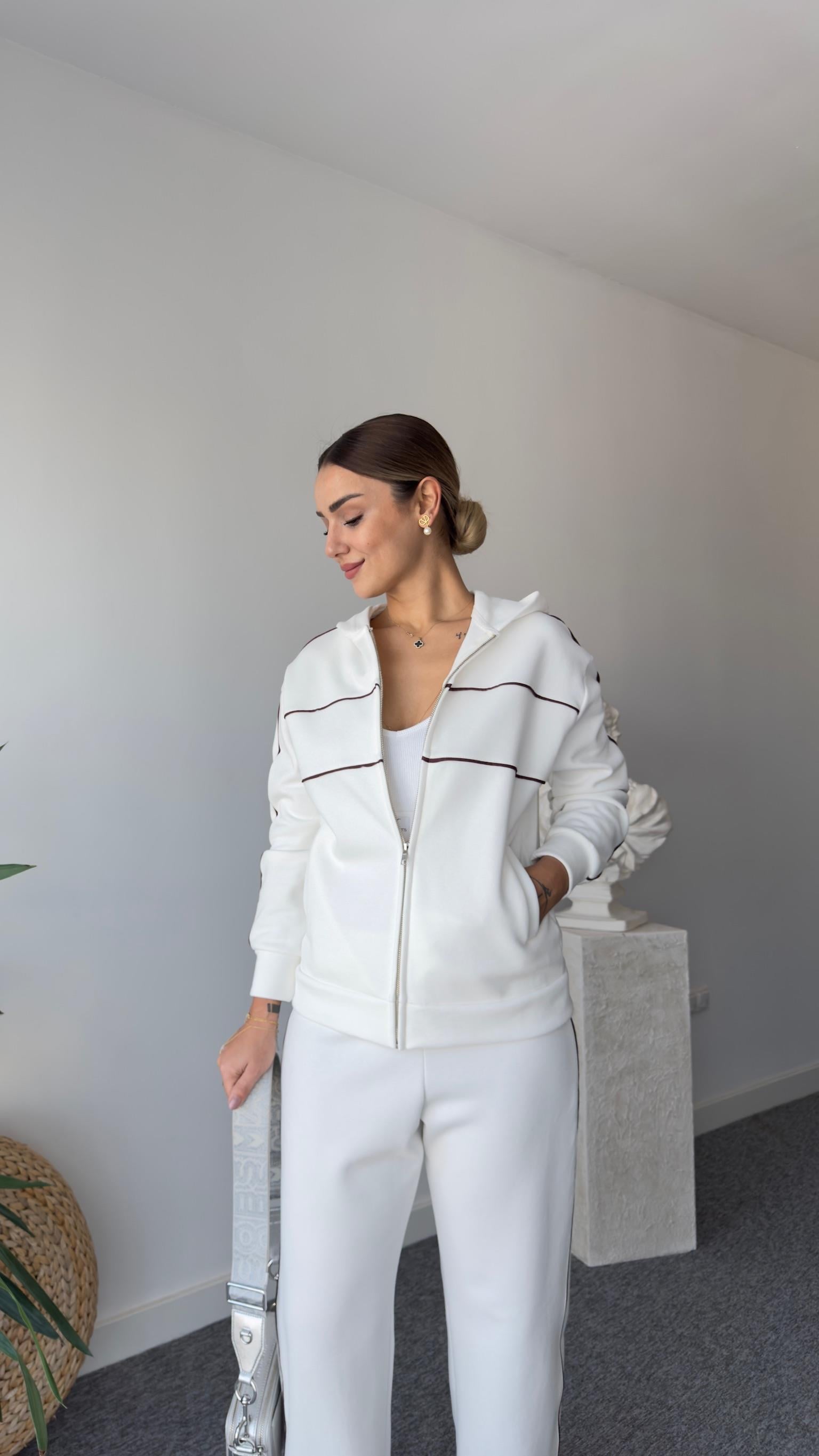 Vians Biyeli Beyaz Oys Pike Takım