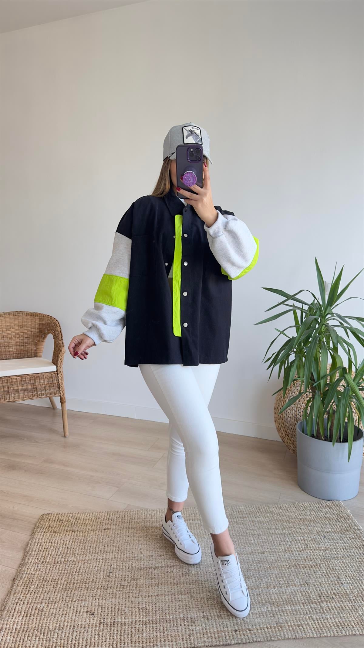 Penye Detaylı Siyah Ceket