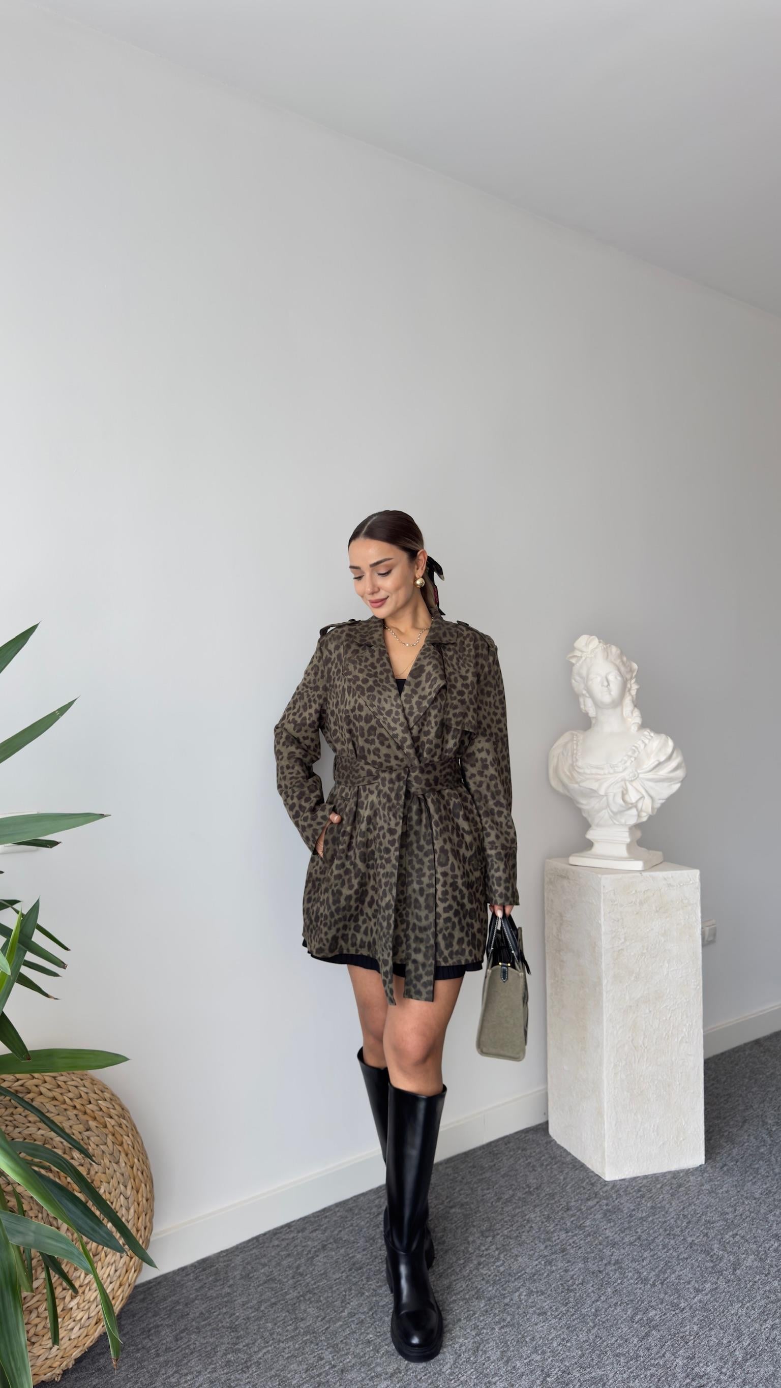Yeşil Zra Model Kuşaklı Leopar Ceket