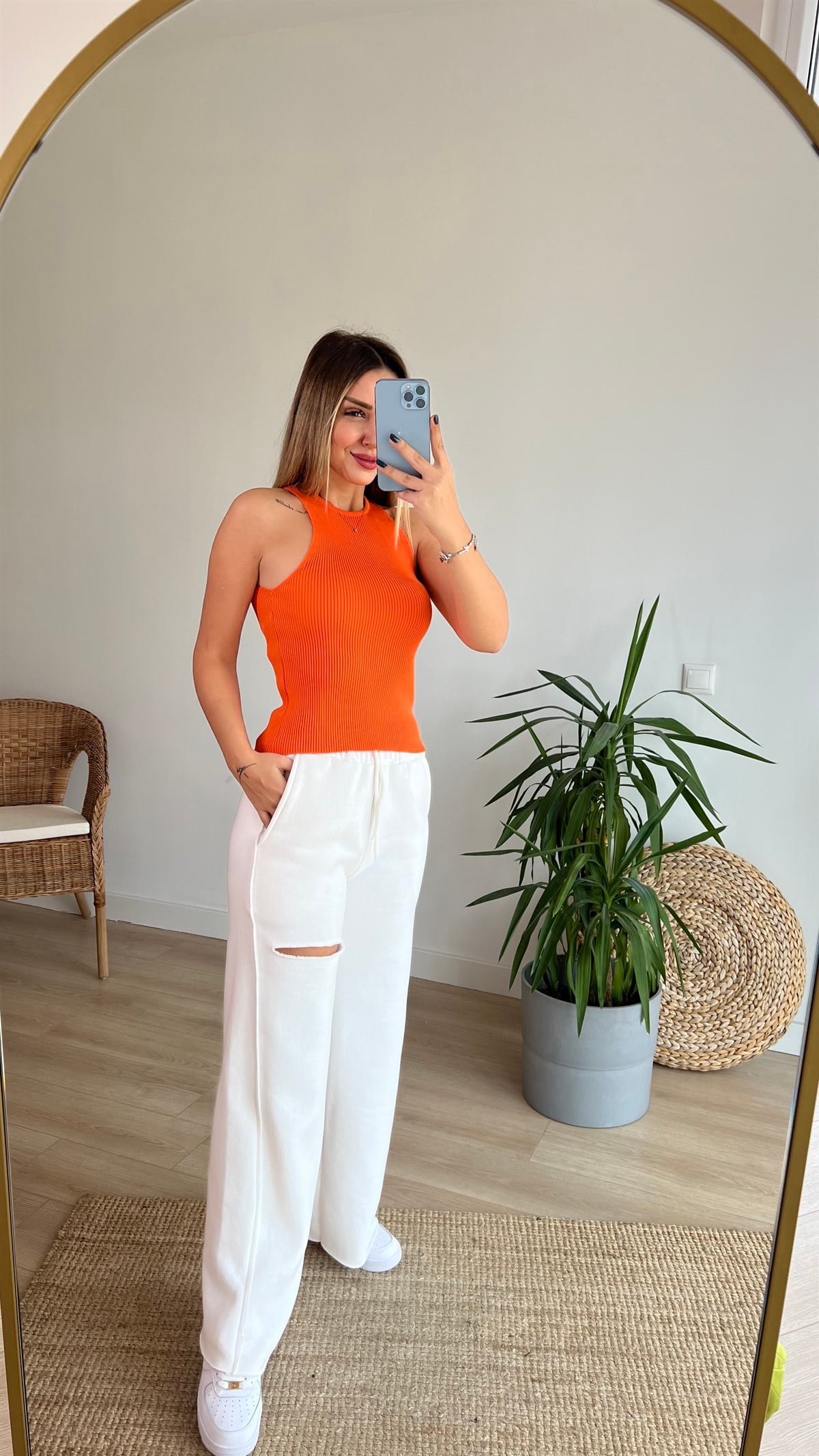 Halter Yaka Turuncu Atlet