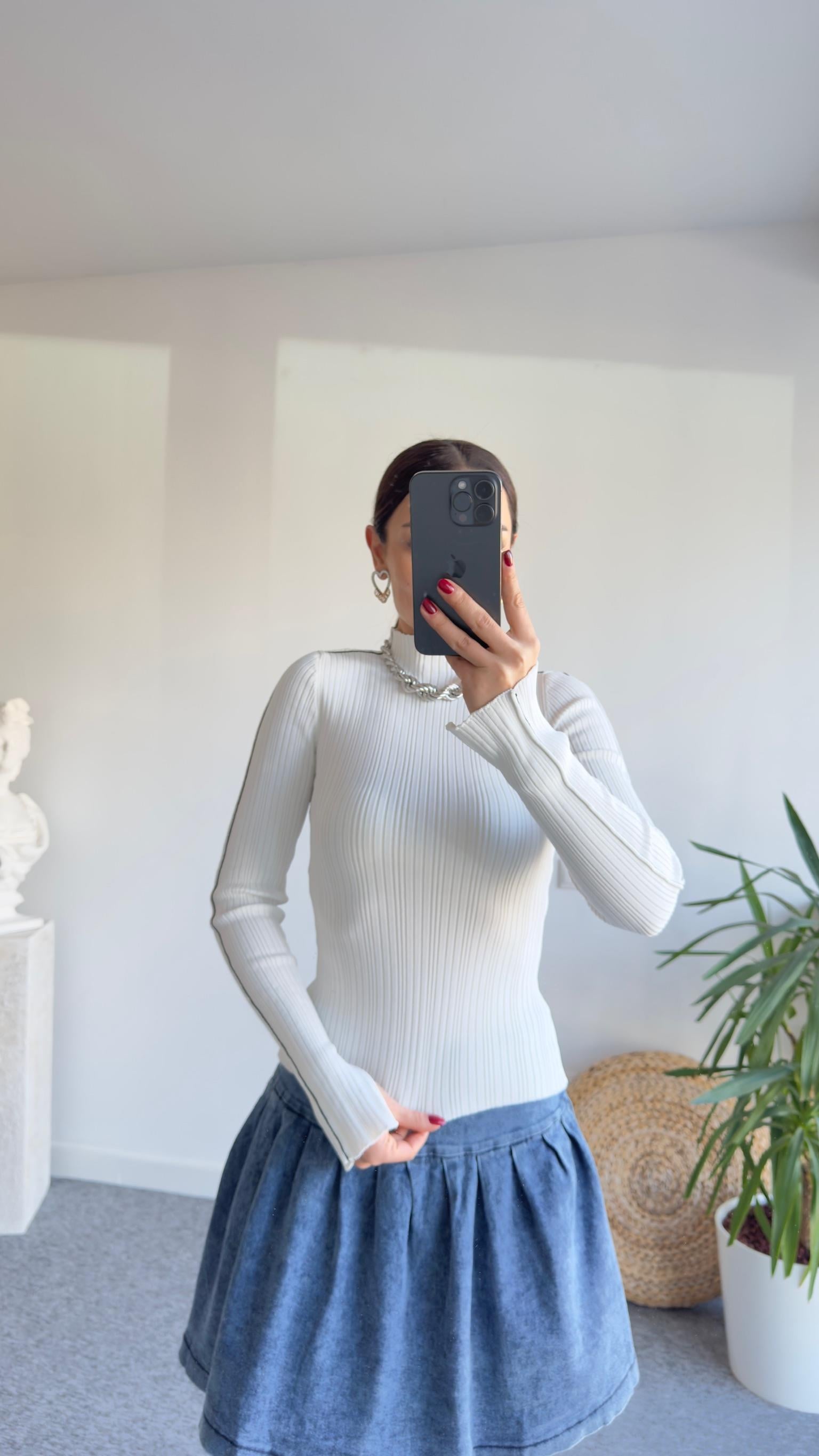 Zra Model Kol Yırtmaçlı Beyaz Triko