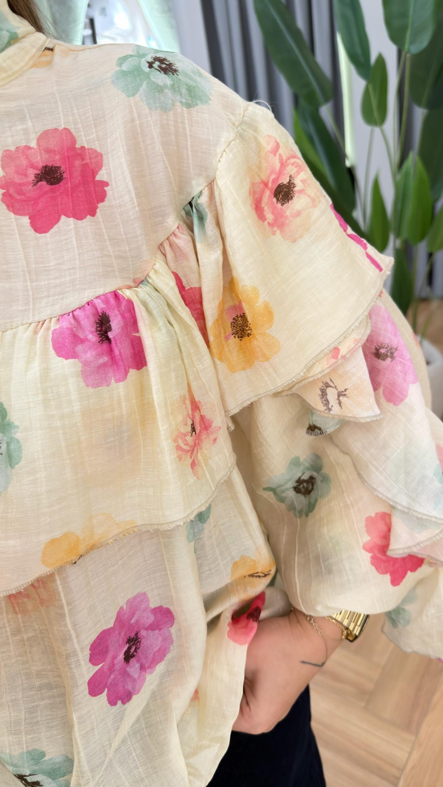 Prewe Çiçek Desenli Fırfırlı Bluz