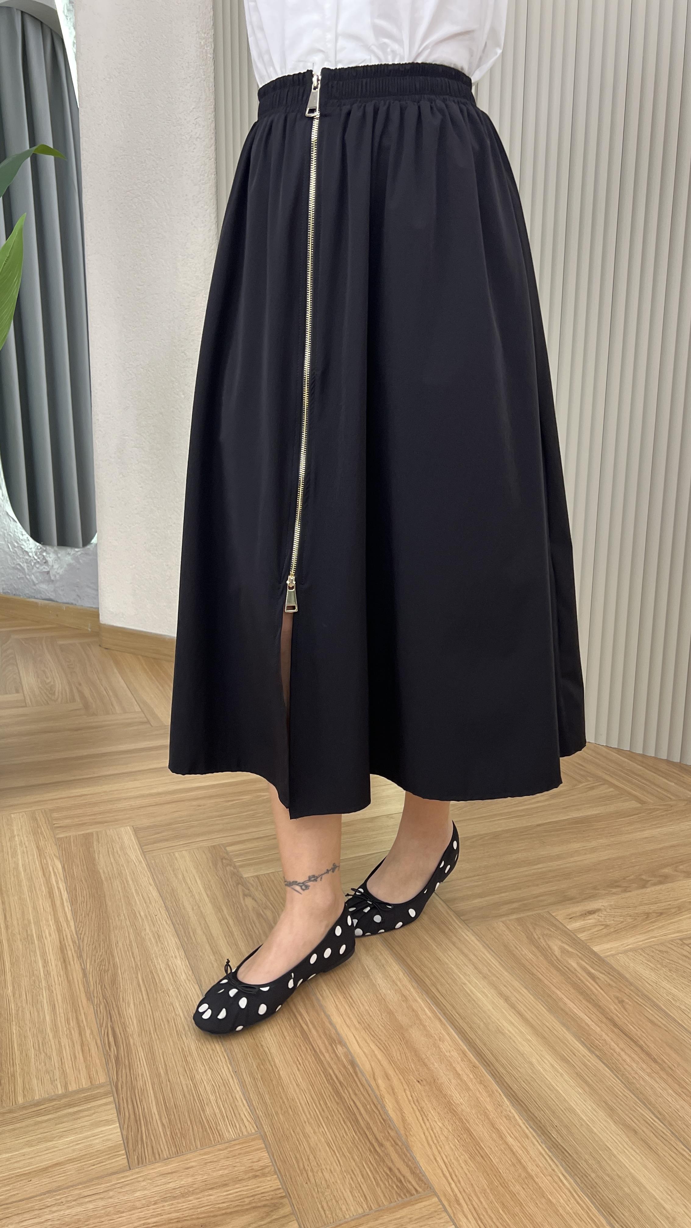 Siyah Quqa Fermuarlı Muadil Etek