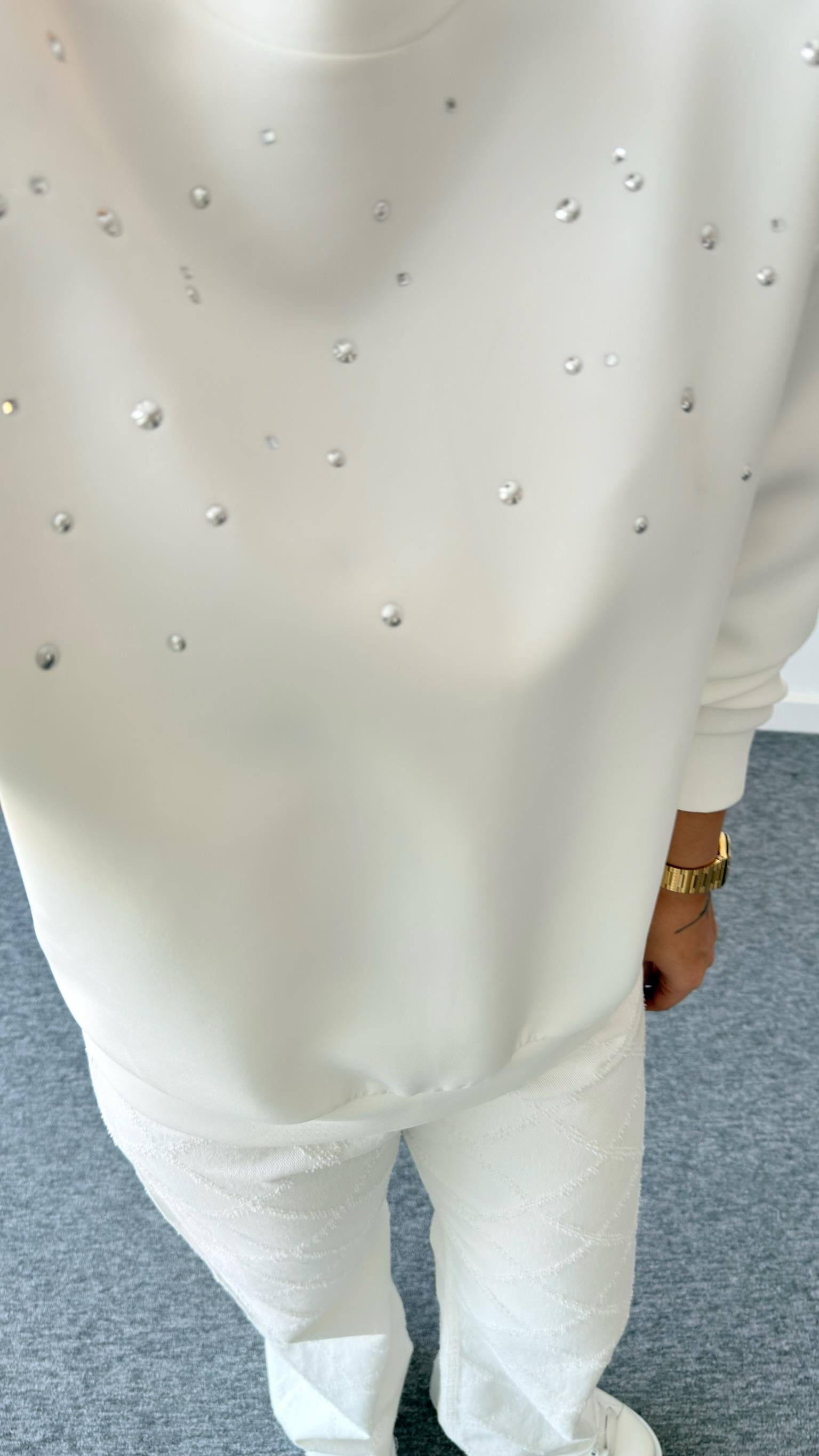 Beyaz Ravev Aksesuarlı Scuba Sweat