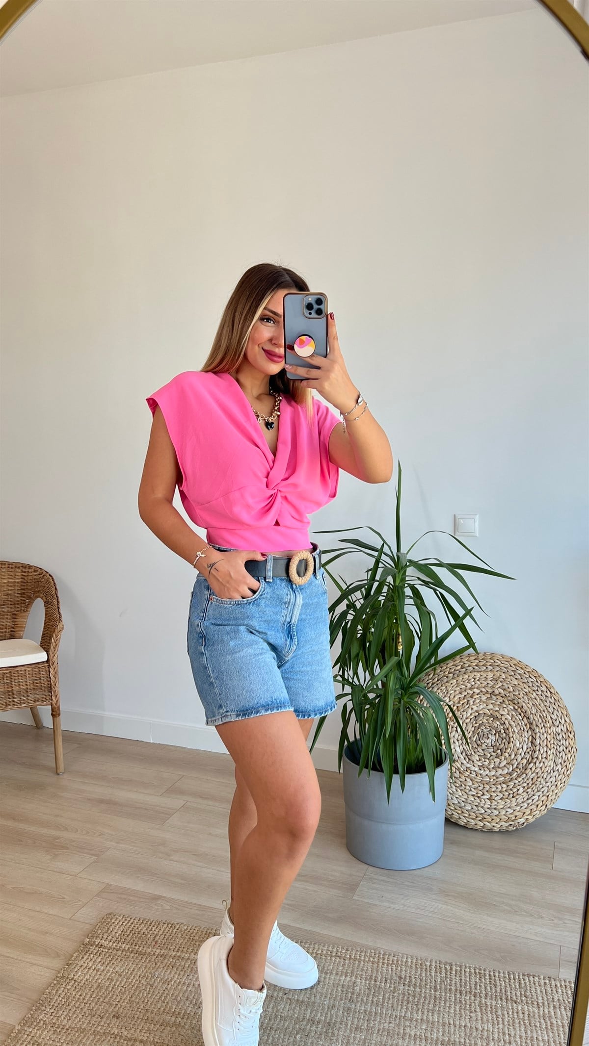 Düğüm Detaylı Pembe Bluz 