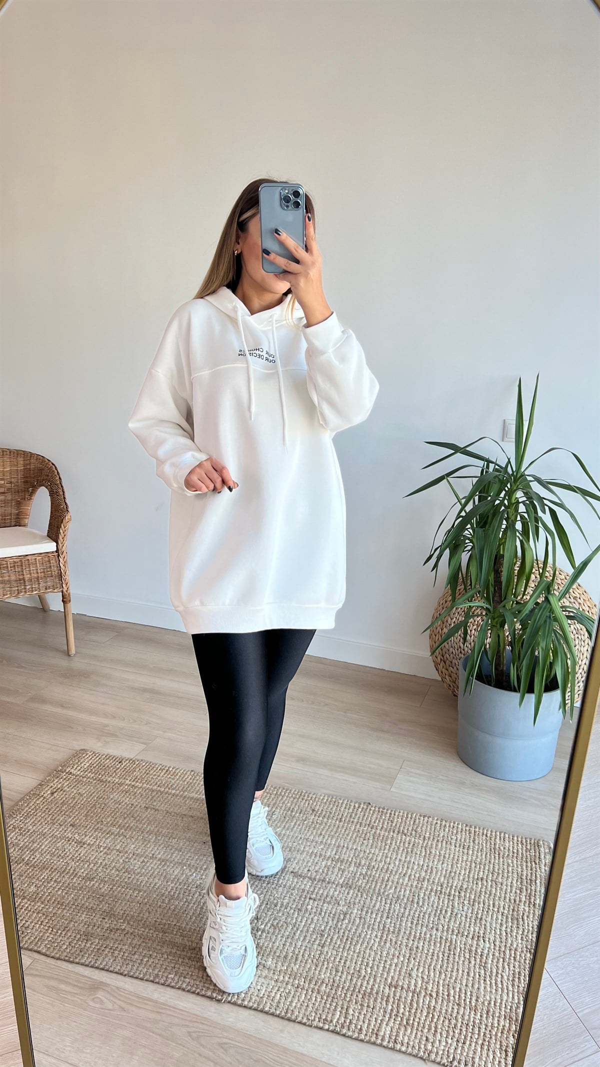 Sırtı Destıny Yazı Detaylı Ekru Sweat