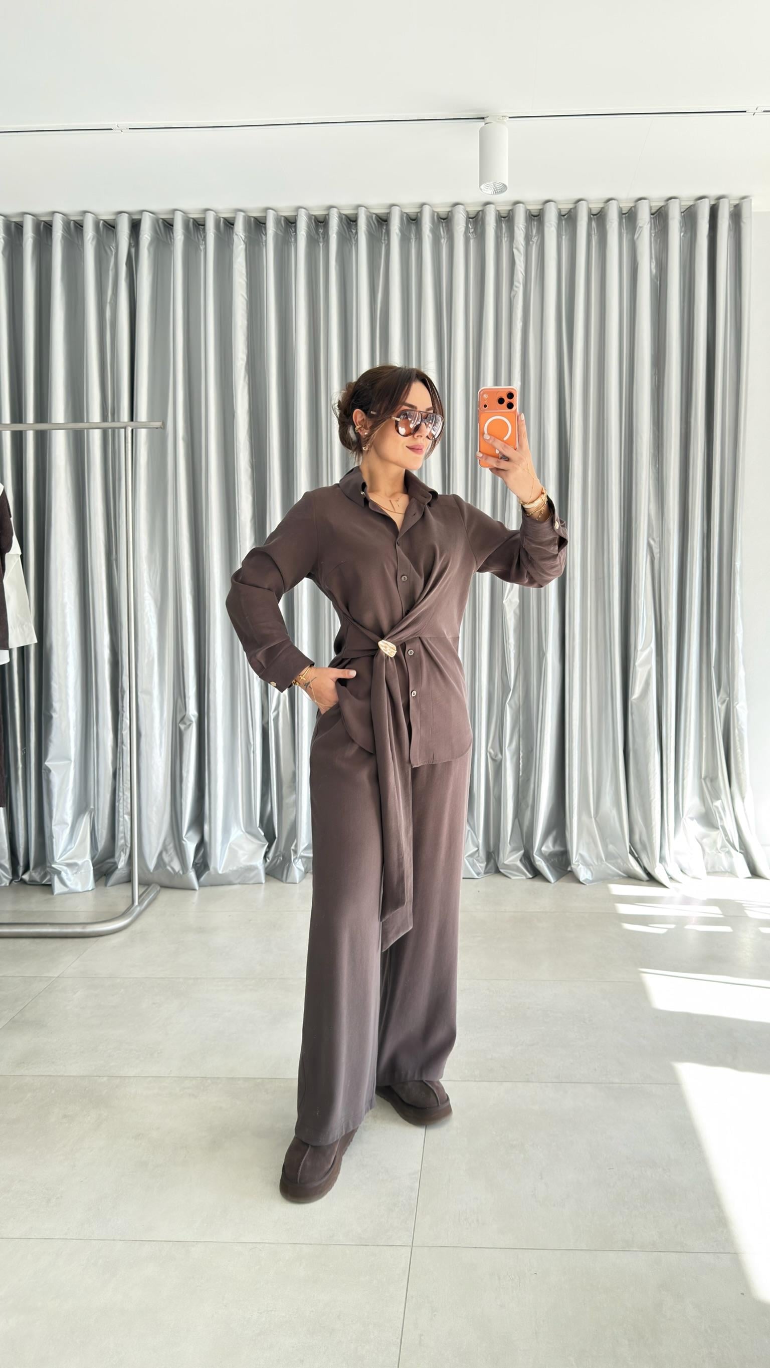 Kahve Yake Aksesuar ve Bağlama Detaylı Tensel Takım