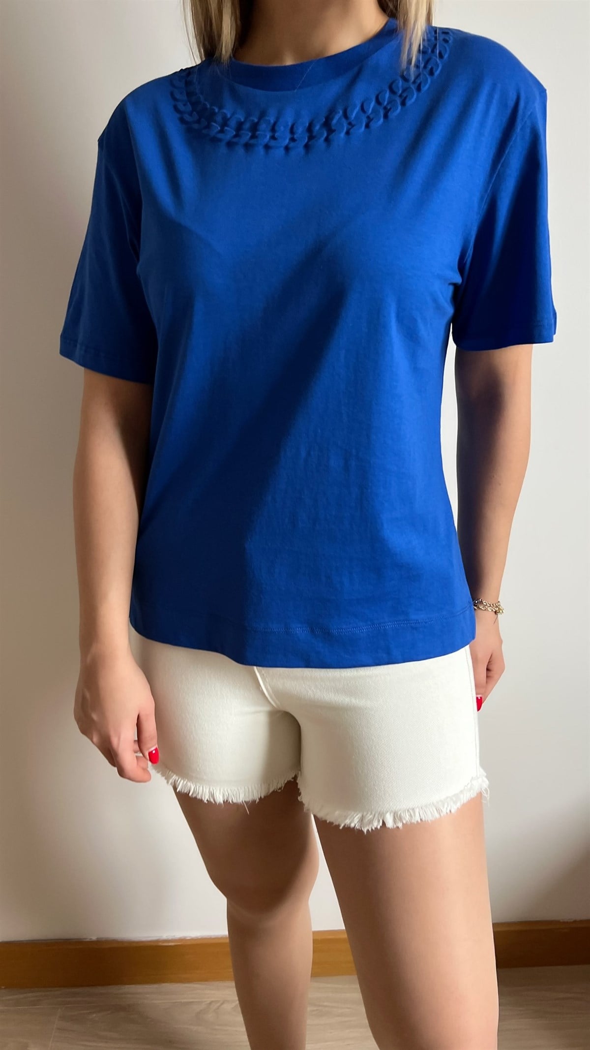 İpekyol Model Kabartmalı Mavi Tshirt