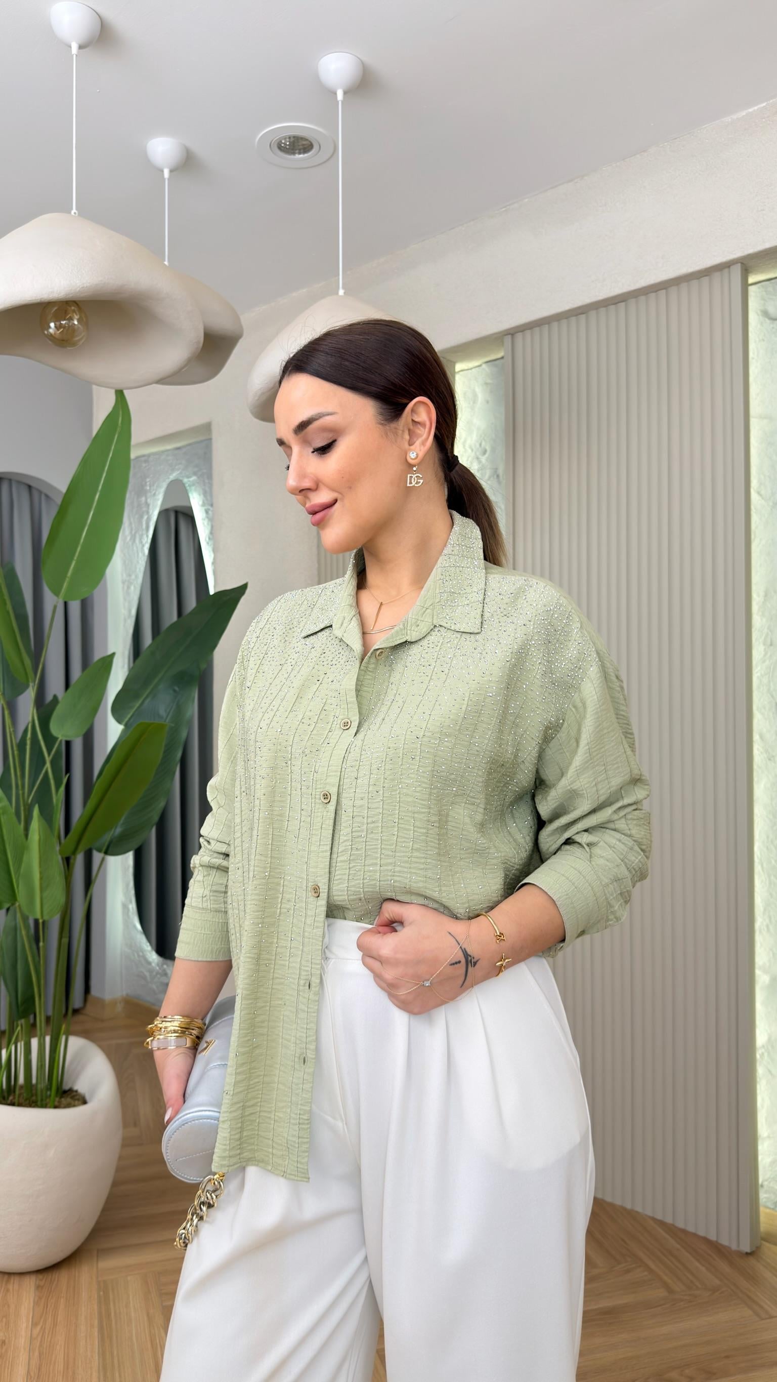 Yeşil Minka Parıltılı Taş Detaylı Gömlek