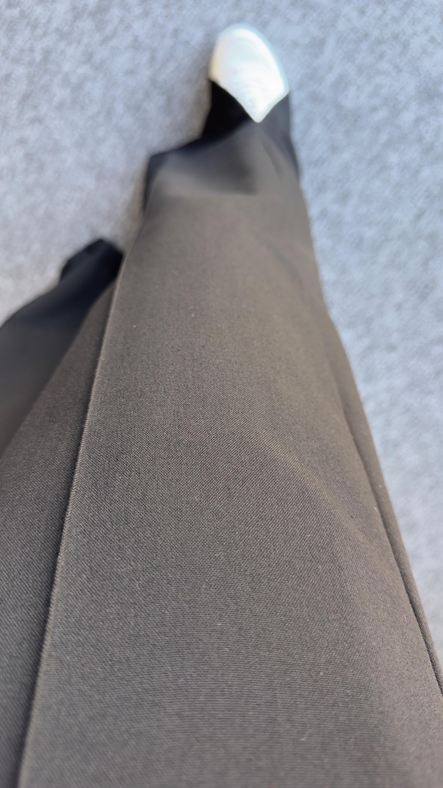 Paça Yırtmaçlı Siyah Bol Pantolon
