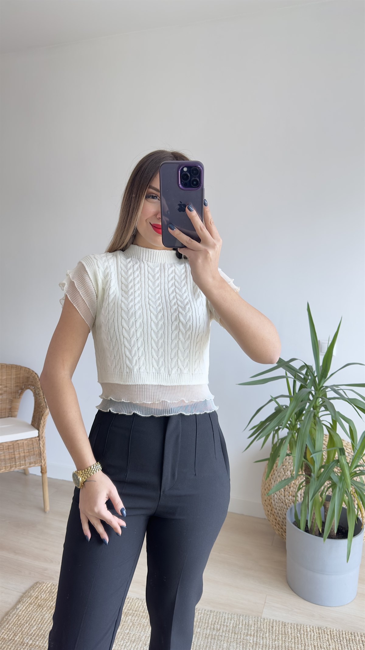 Zra Model Beyaz Fırfırlı Triko