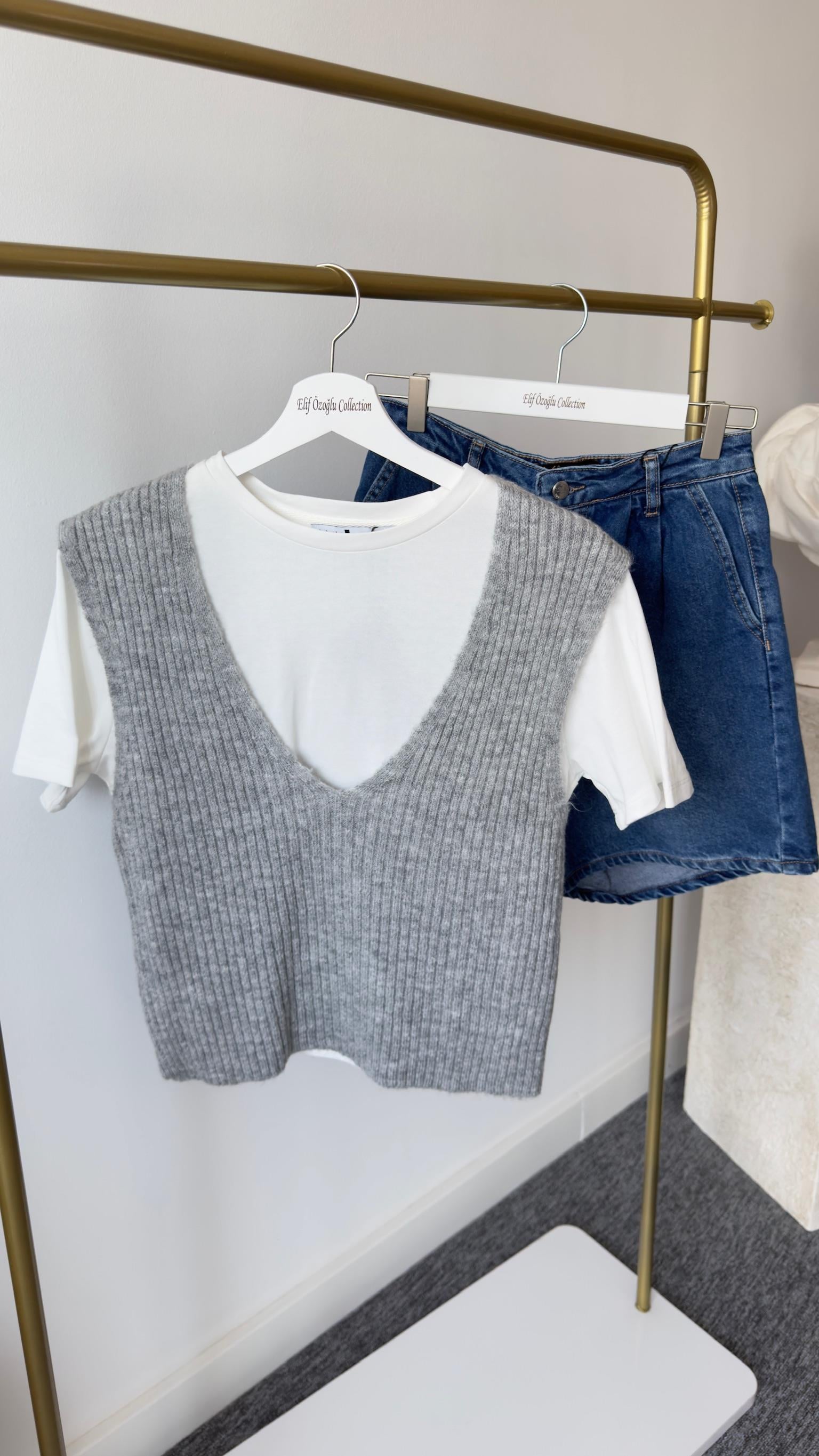 Zra Model Gri Süveter Detay Tshirt