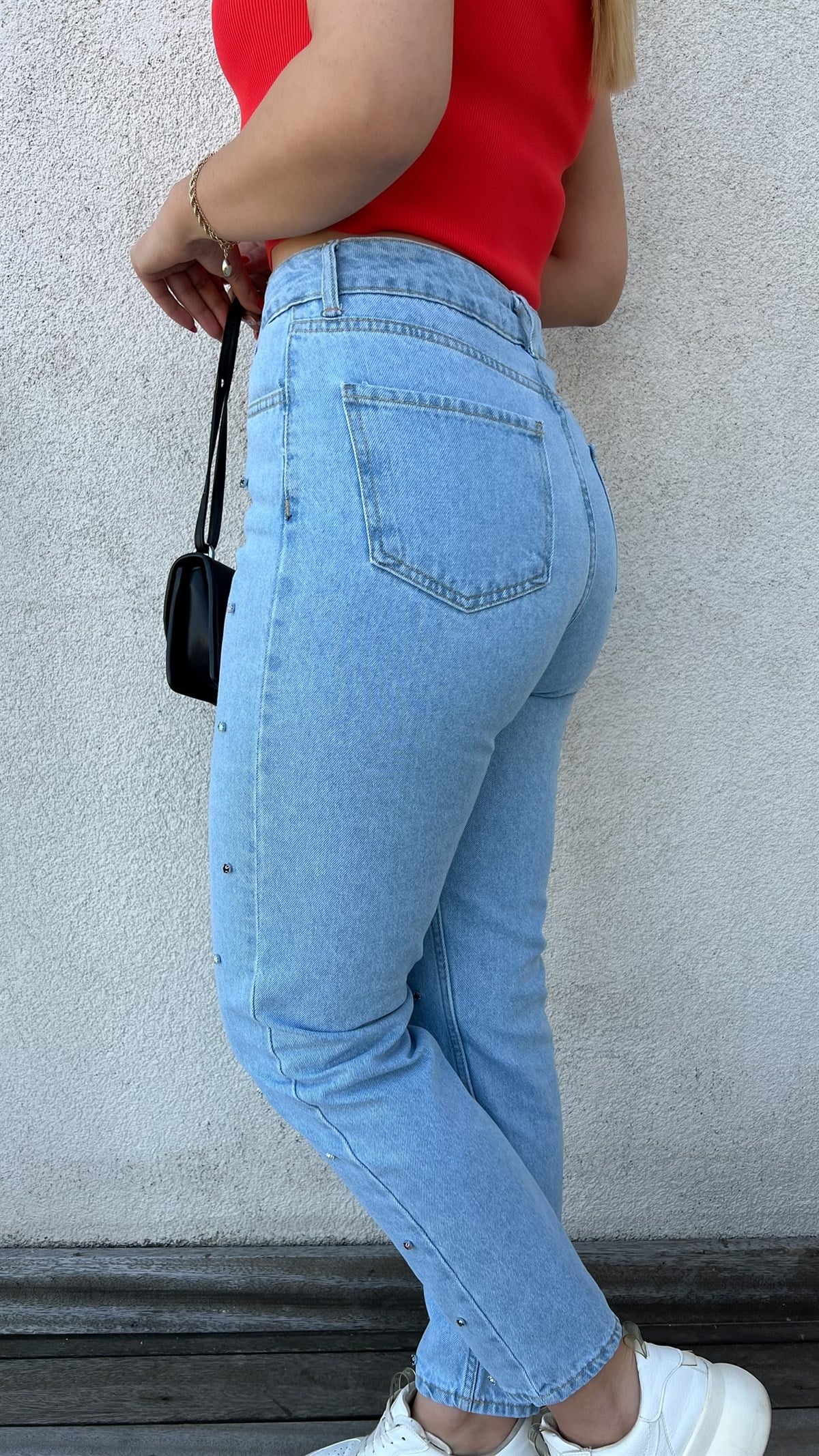 Zara Model Taş Detaylı Mom Jean